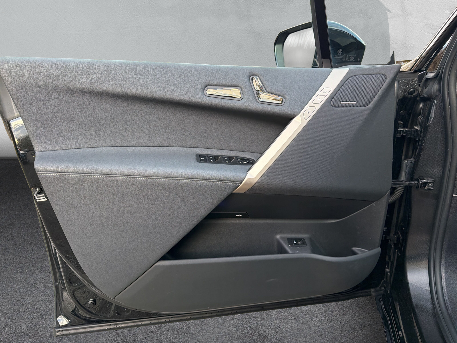 BMW iX xDrive50 (CH) - 17