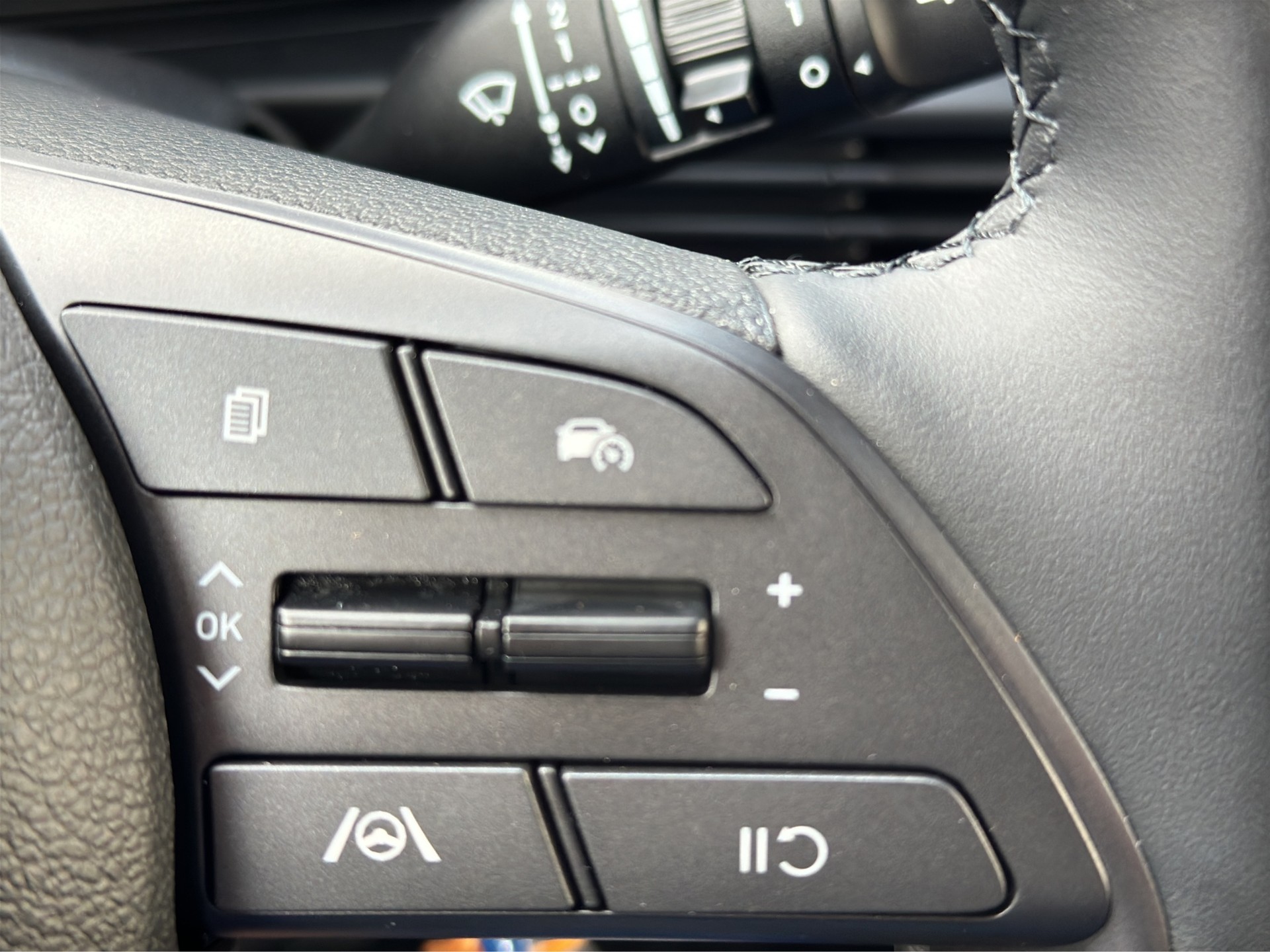 HYUNDAI i20 1.0 T-GDi Amplia DCT - 23