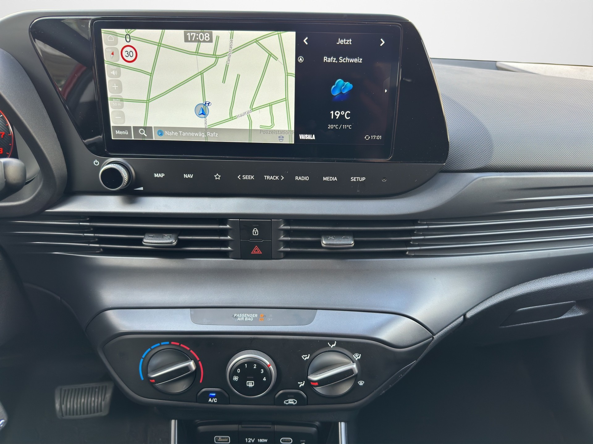 HYUNDAI i20 1.0 T-GDi Amplia DCT - 18