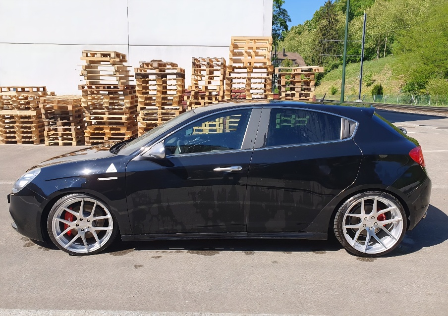 ALFA ROMEO Giulietta 1750 TBi Quadrifoglio Verde - 3