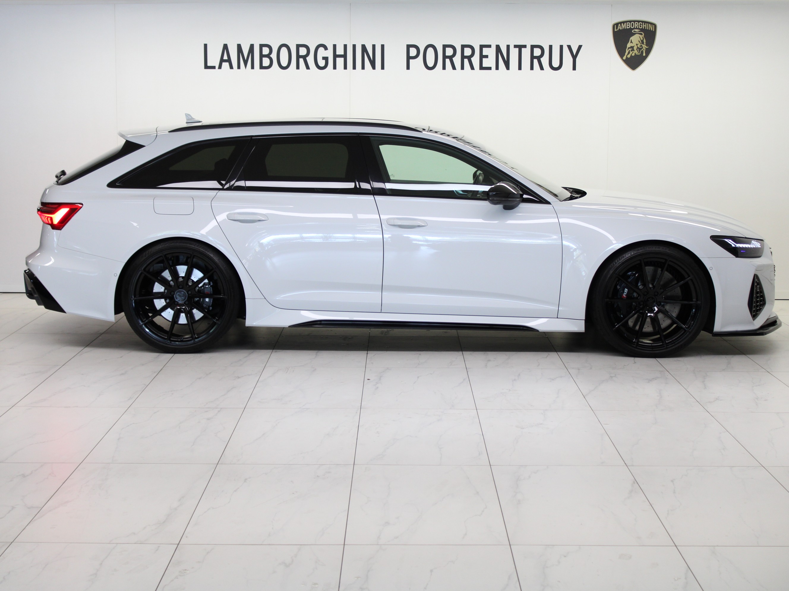 RS6 Avant 4.0 TFSI V8 Performance quattro thumbnail n°1