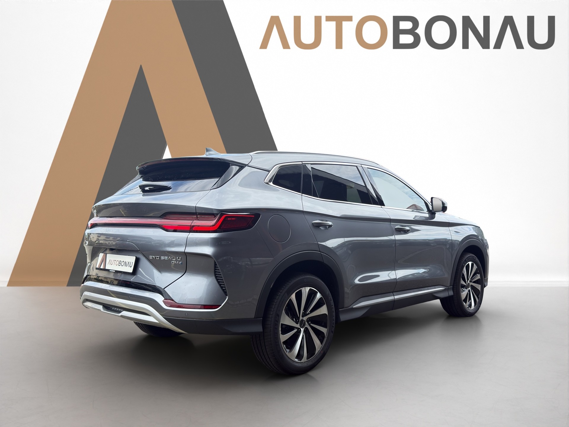 BYD Seal U DM-i Design AWD - 5