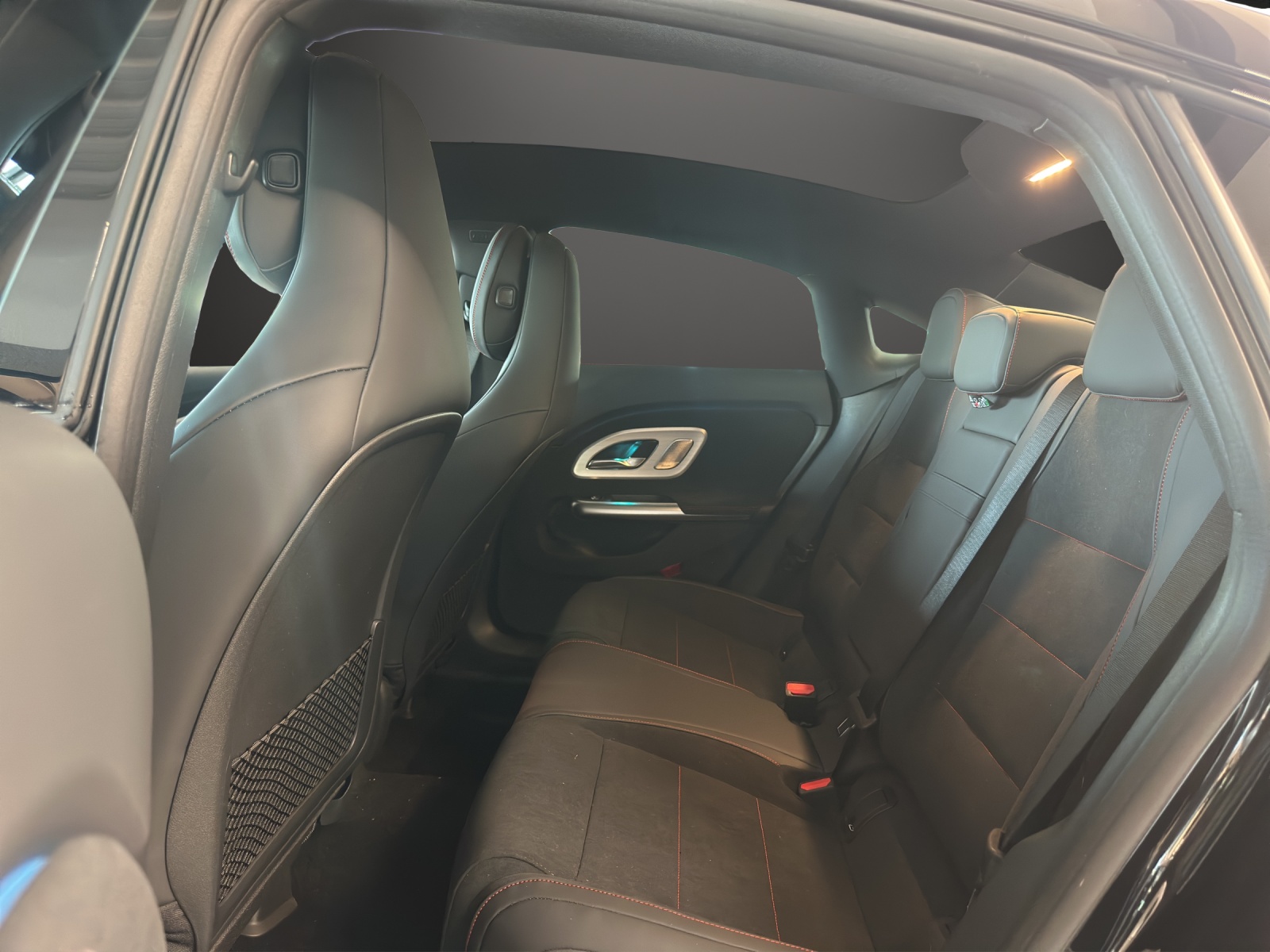 MERCEDES-BENZ CLA 220 8G-DCT 4Matic - 12