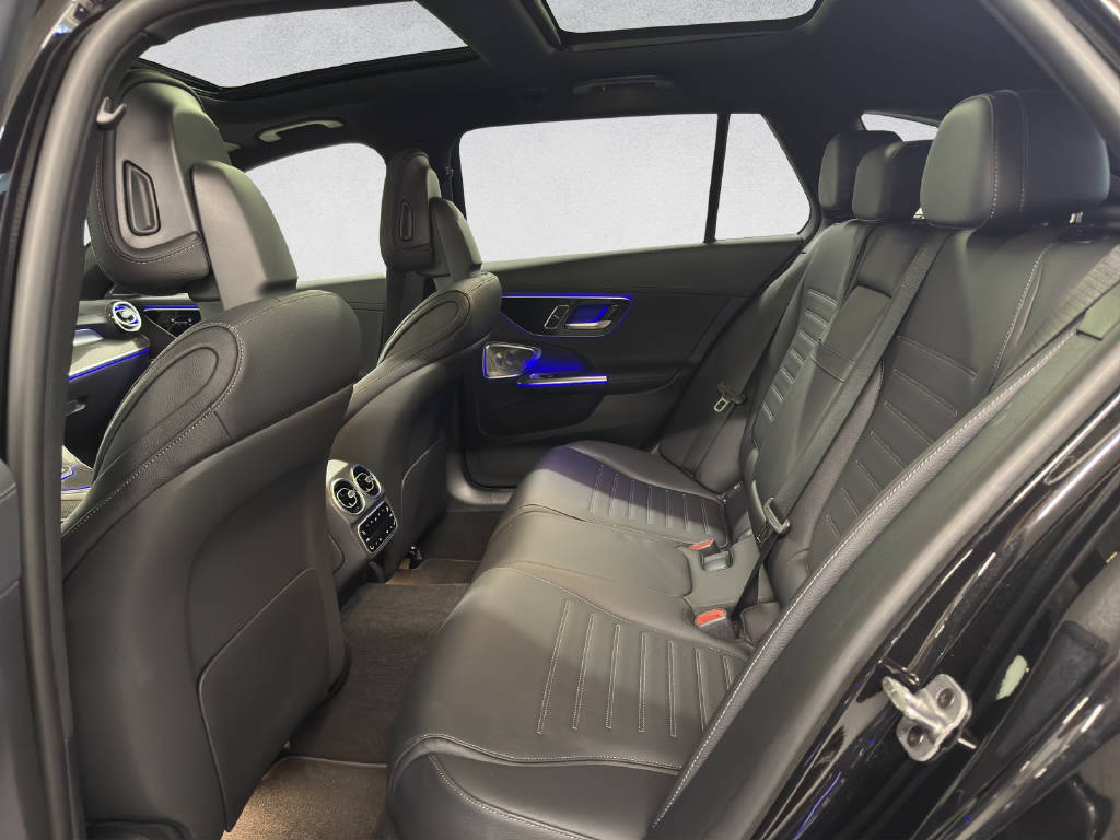 MERCEDES-BENZ C 300 de AMG Line 4Matic T-Modell - 13