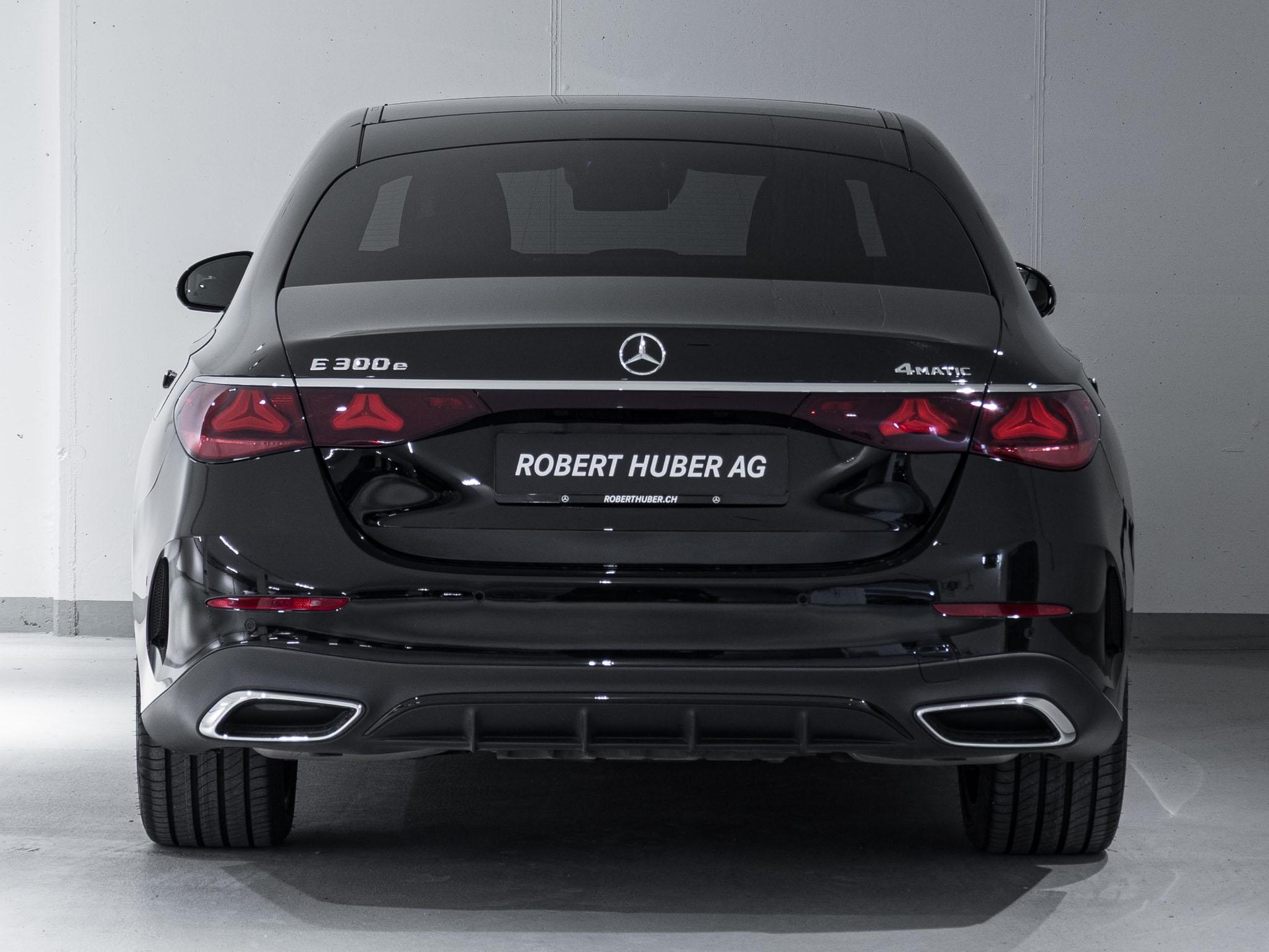 MERCEDES-BENZ E 300 e 4MATIC - 6