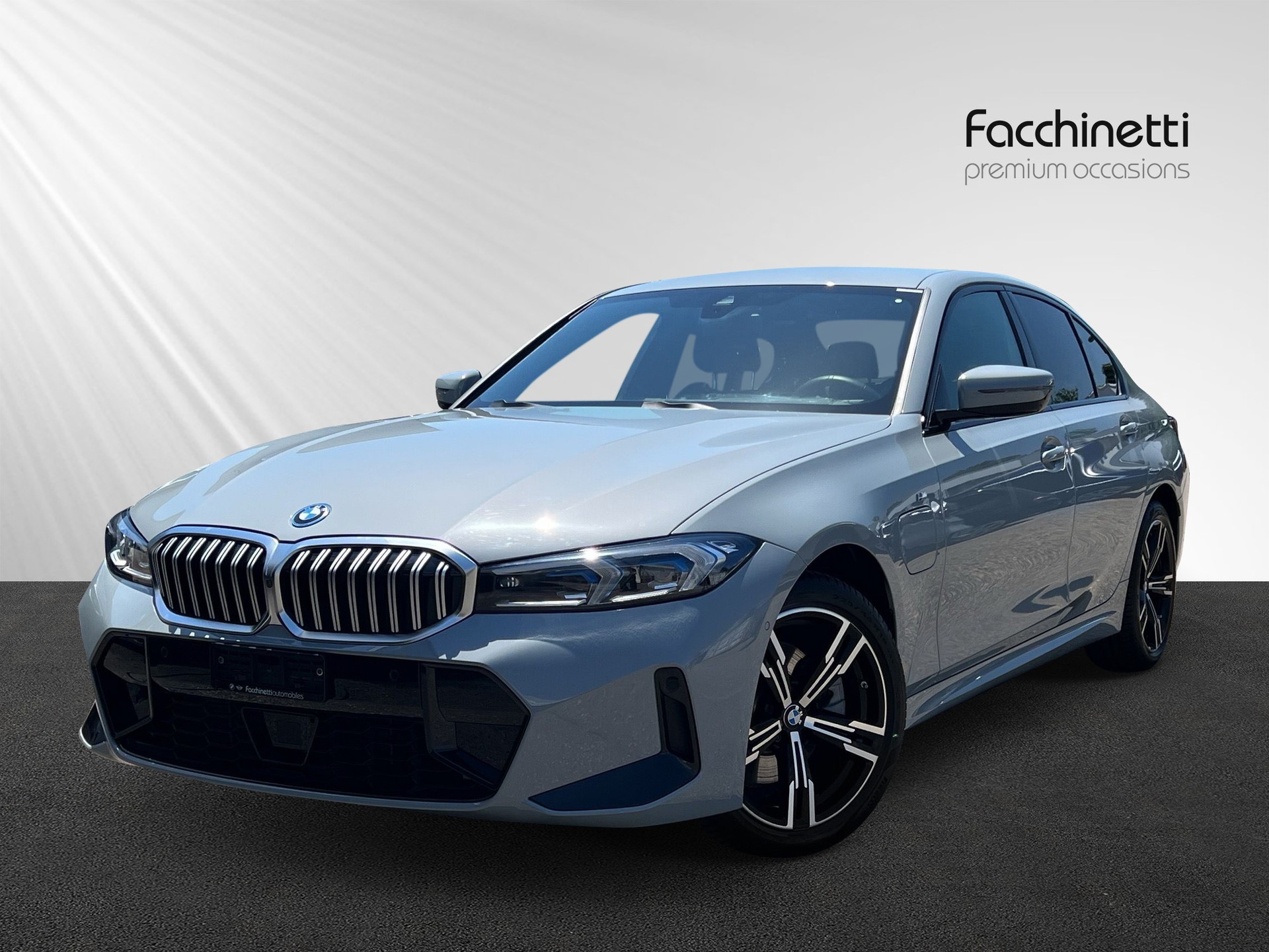 BMW 330e xDrive Steptronic M Sport