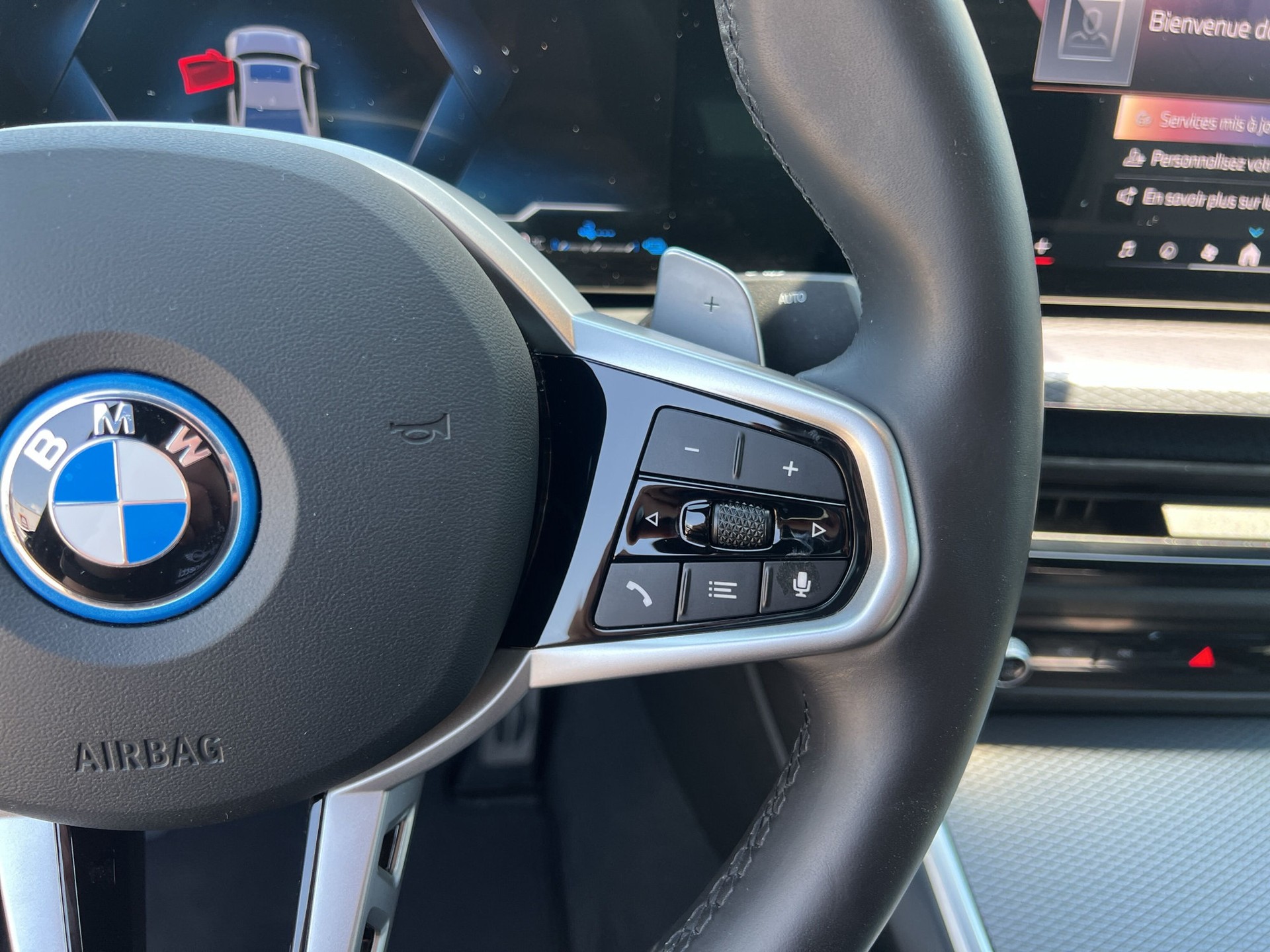 BMW 330e xDrive Steptronic M Sport - 17