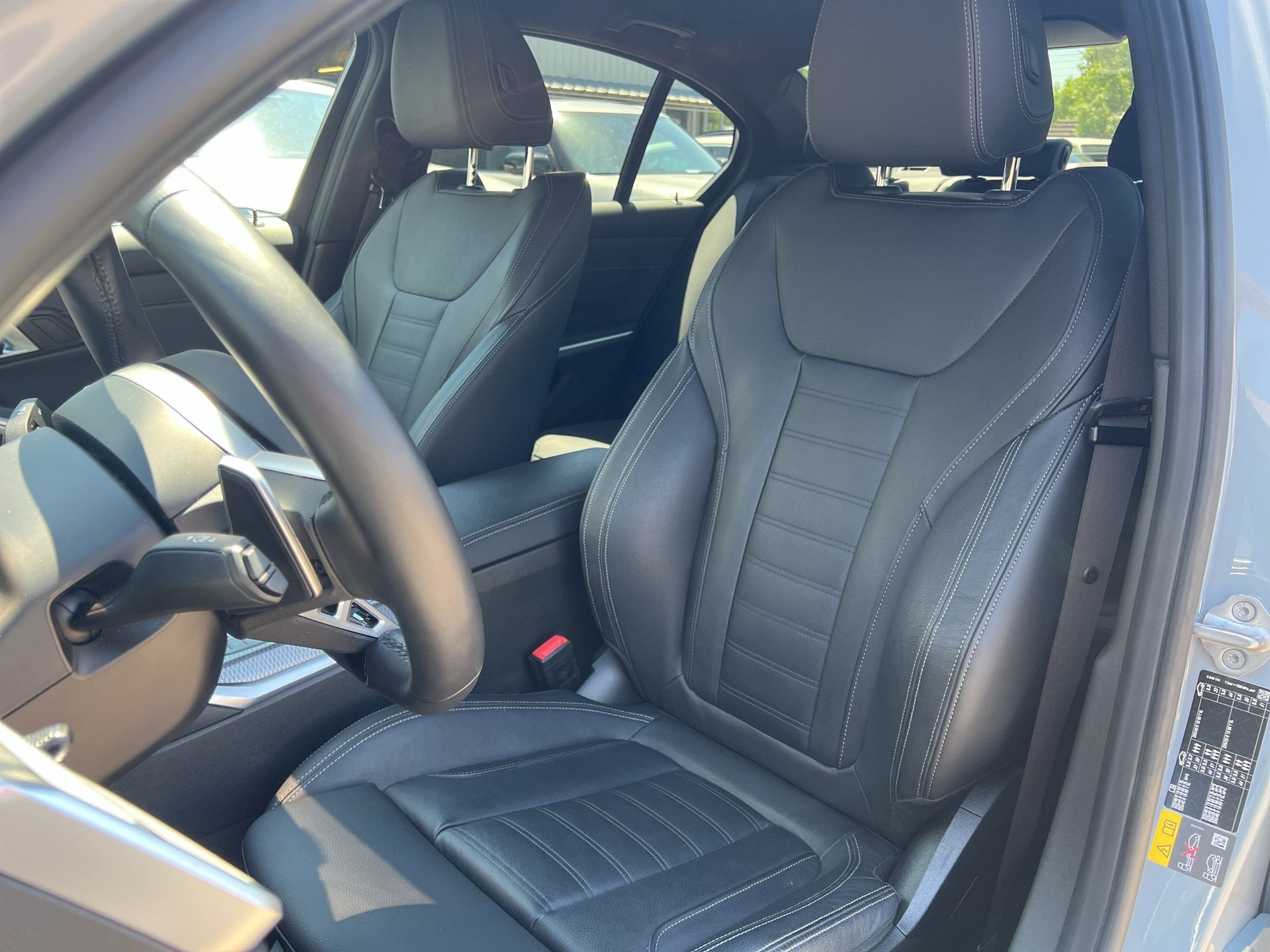 BMW 330e xDrive Steptronic M Sport - 11