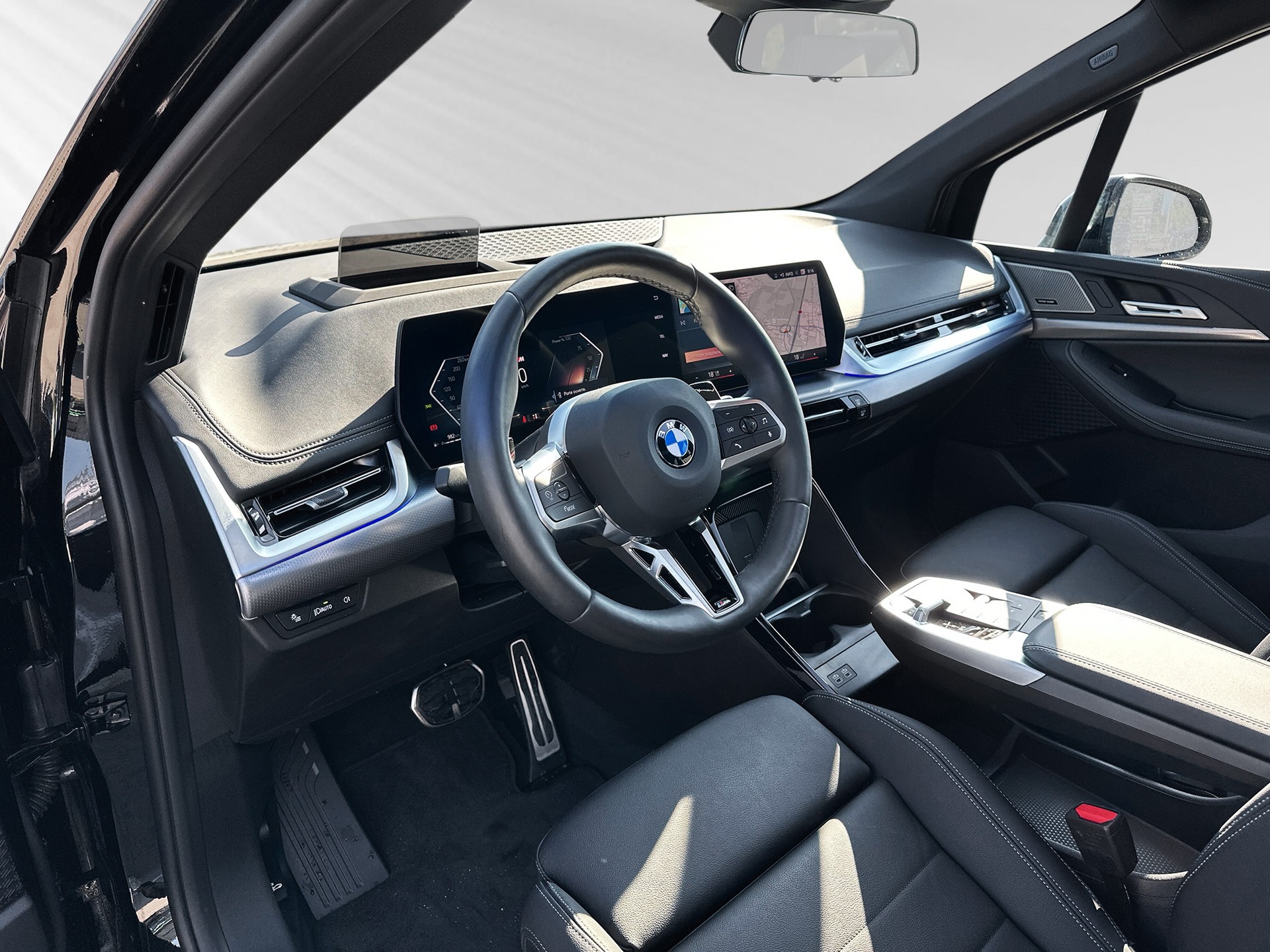 BMW 220i Active Tourer M Sport DKG - 4