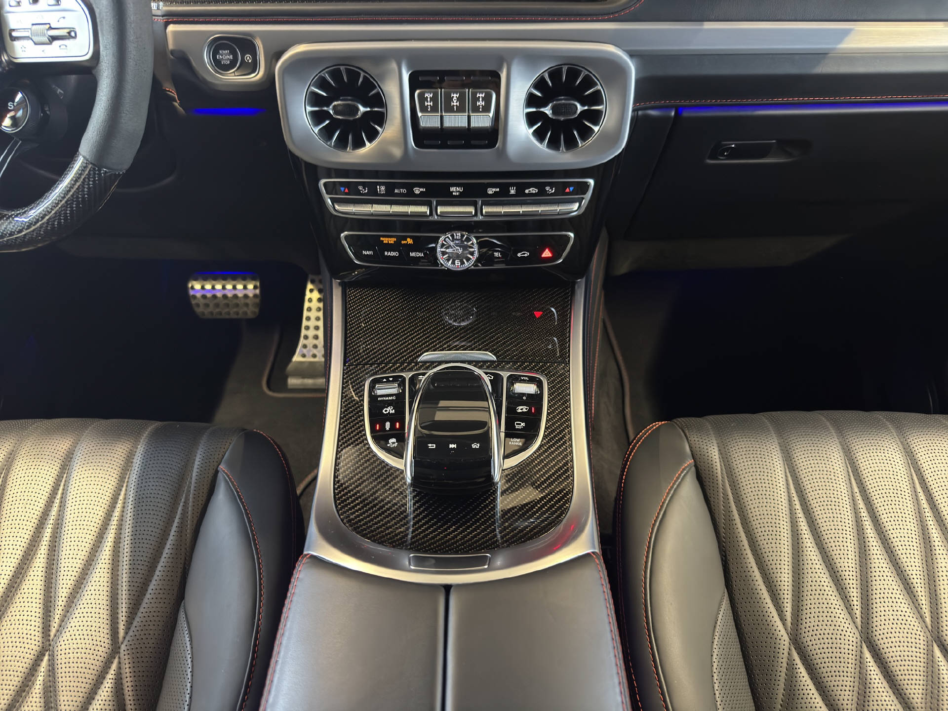 MERCEDES-BENZ G 63 AMG - 11