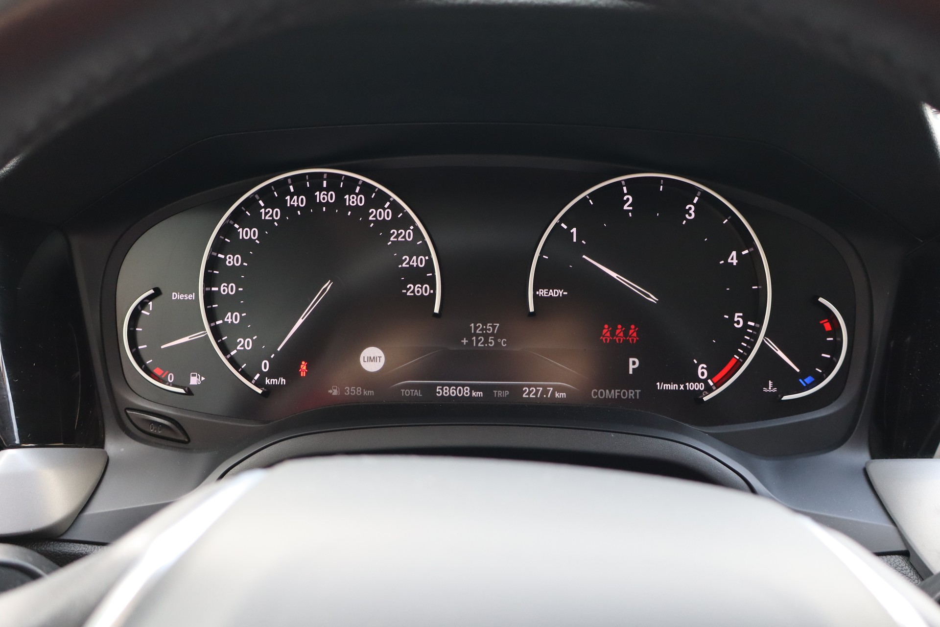 BMW 320 xDrive Touring - 13