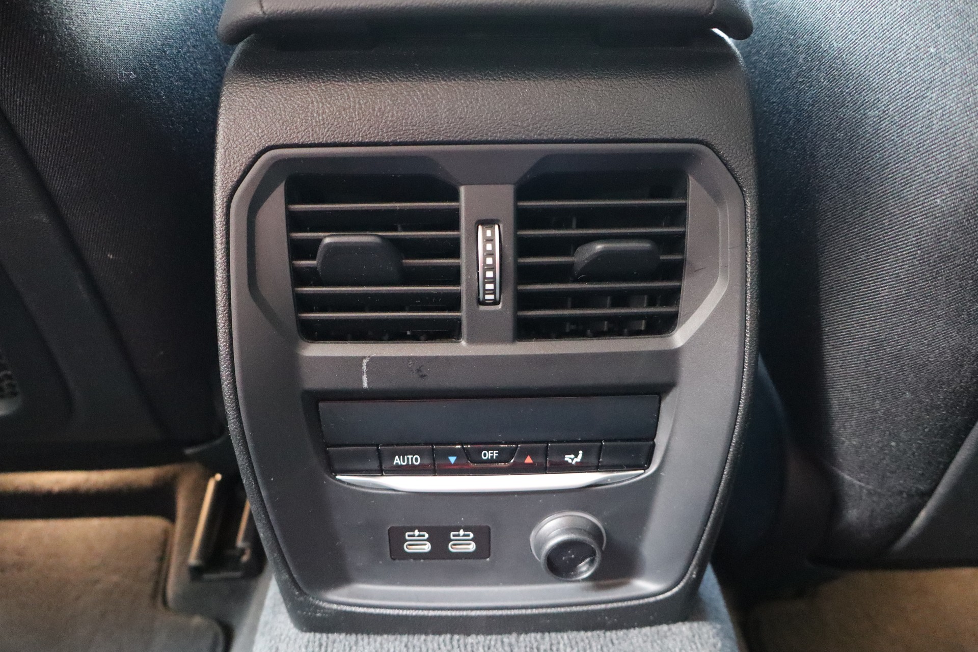 BMW 320 xDrive Touring - 11