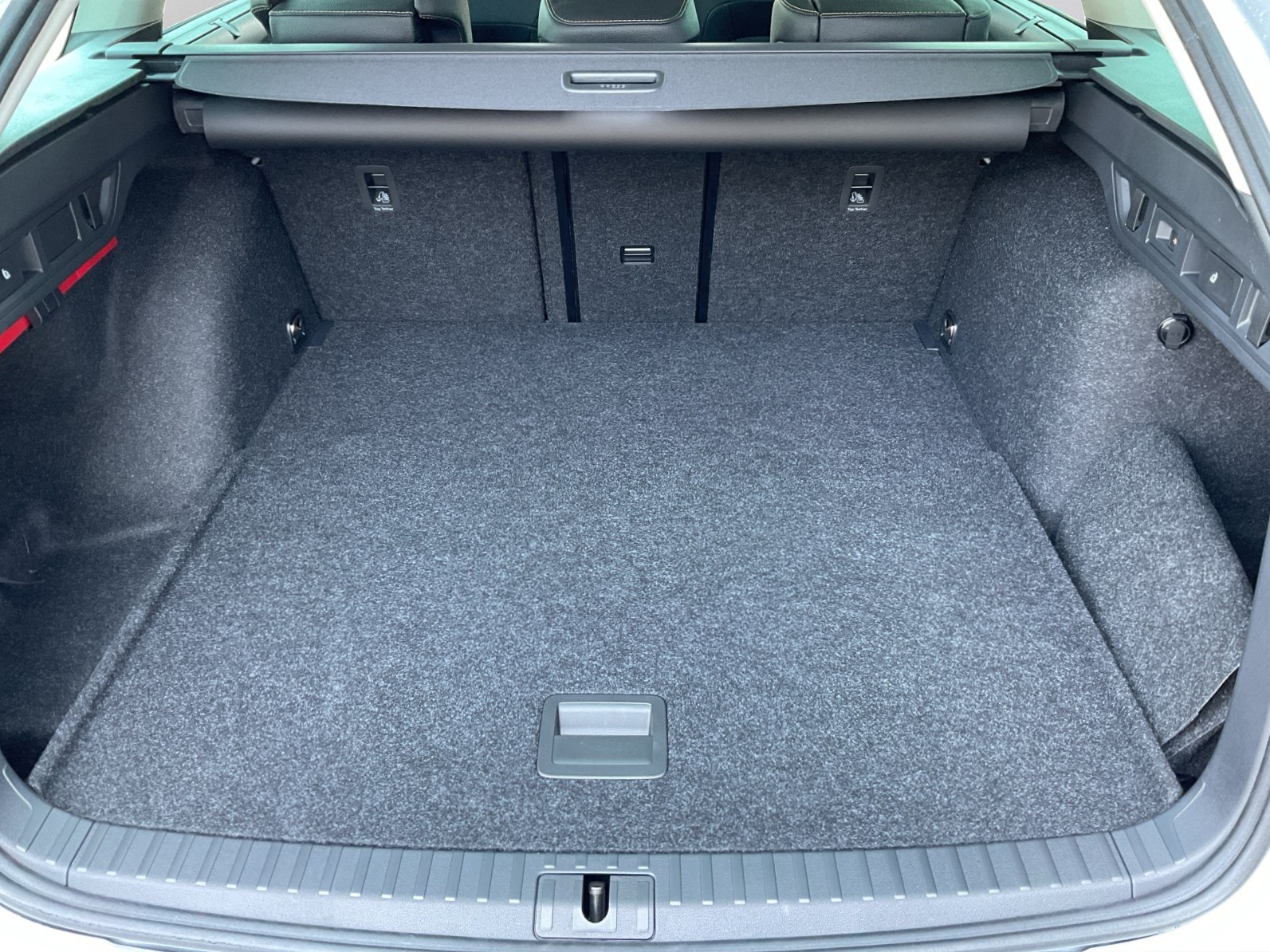 SKODA Octavia Combi 2.0 TDI DSG Selection - 13