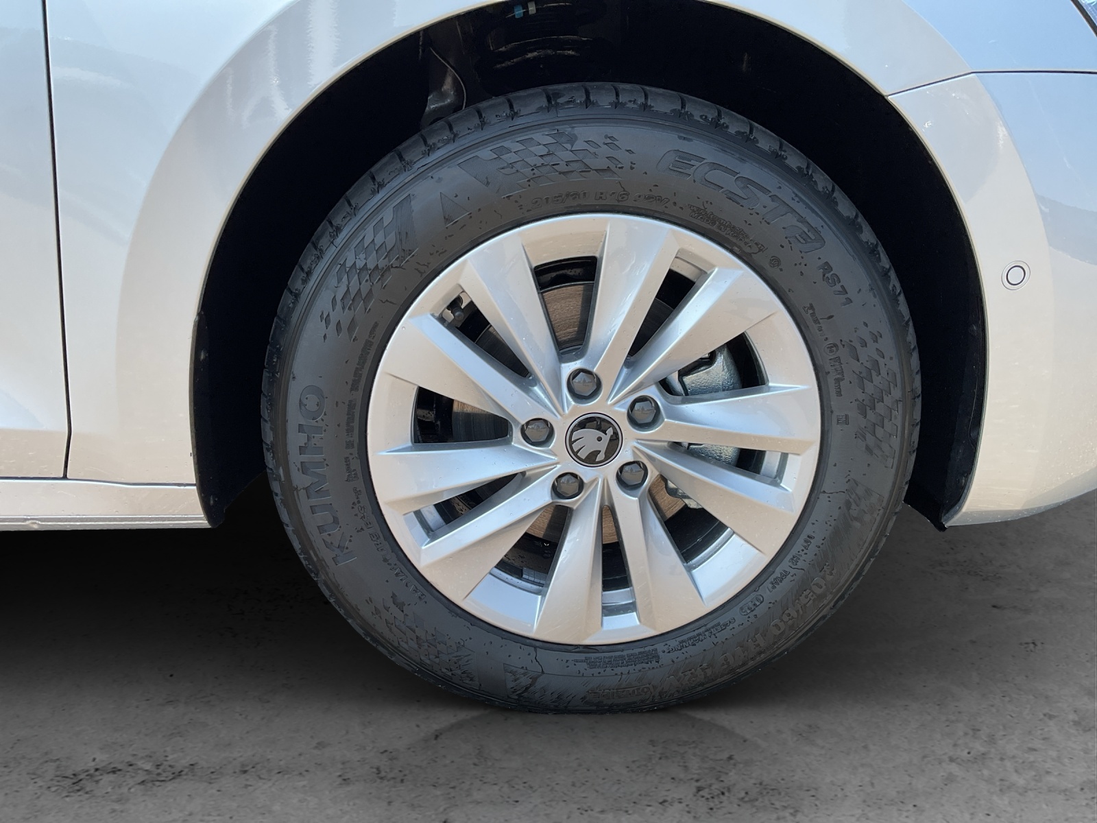 SKODA Octavia Combi 2.0 TDI DSG Selection - 14