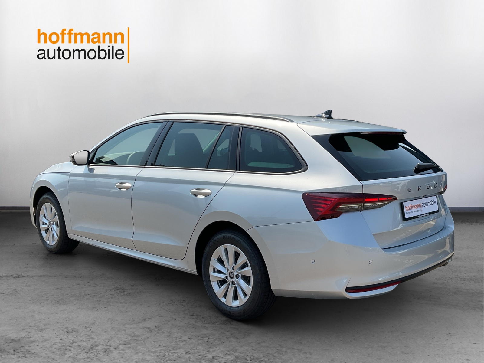 SKODA Octavia Combi 2.0 TDI DSG Selection - 6