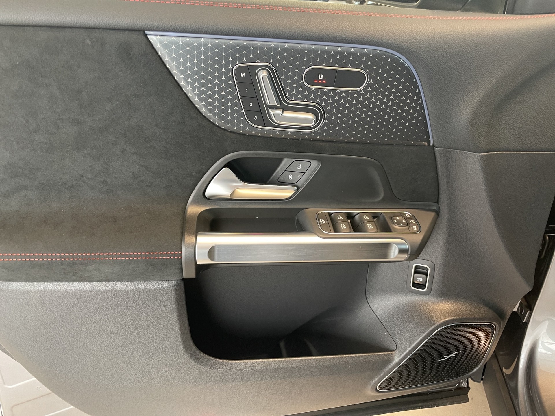 MERCEDES-BENZ EQB 350 66,5 kWh 4Matic Excellence - 13