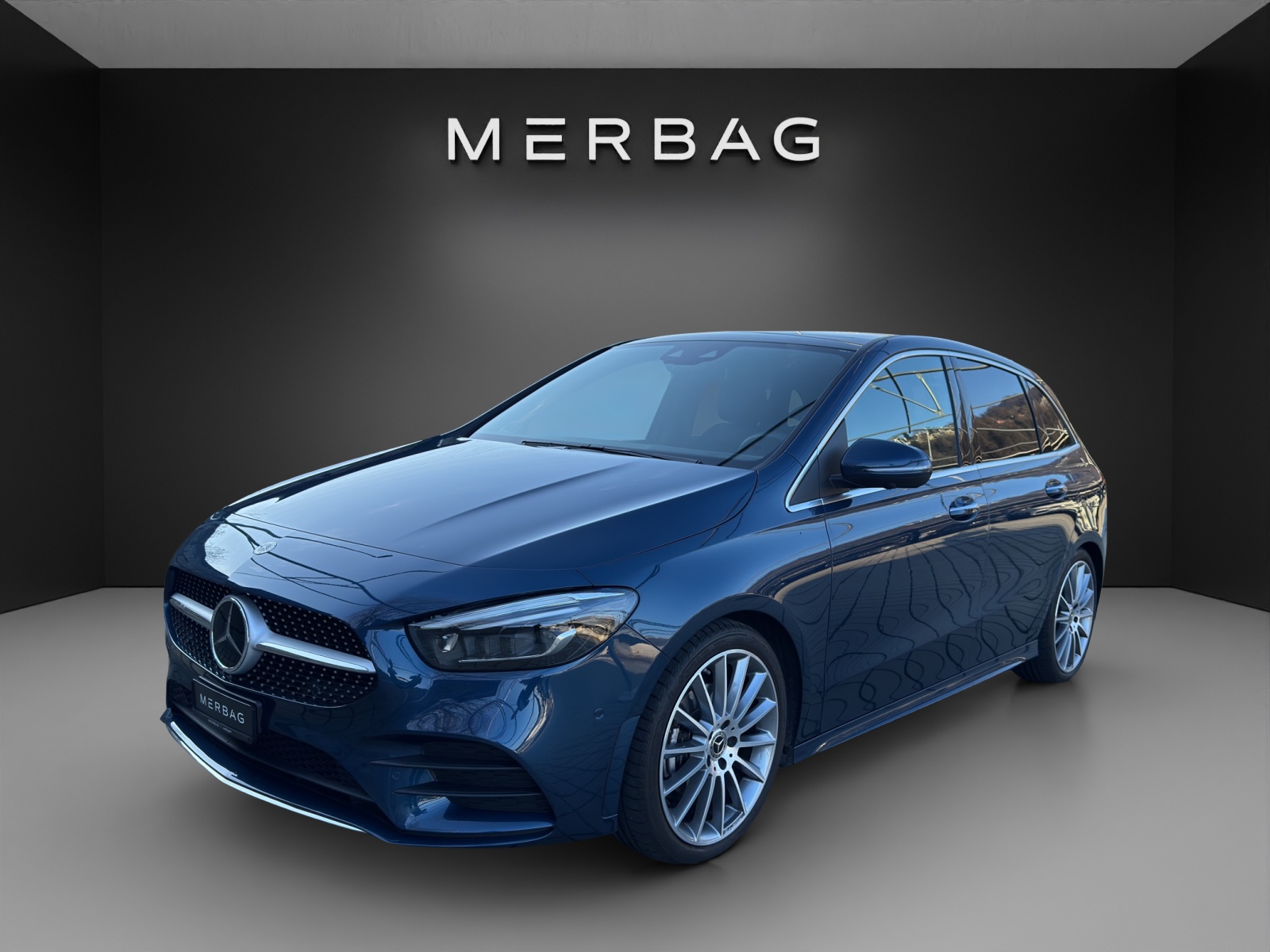 MERCEDES-BENZ B 200 4M AMG Line