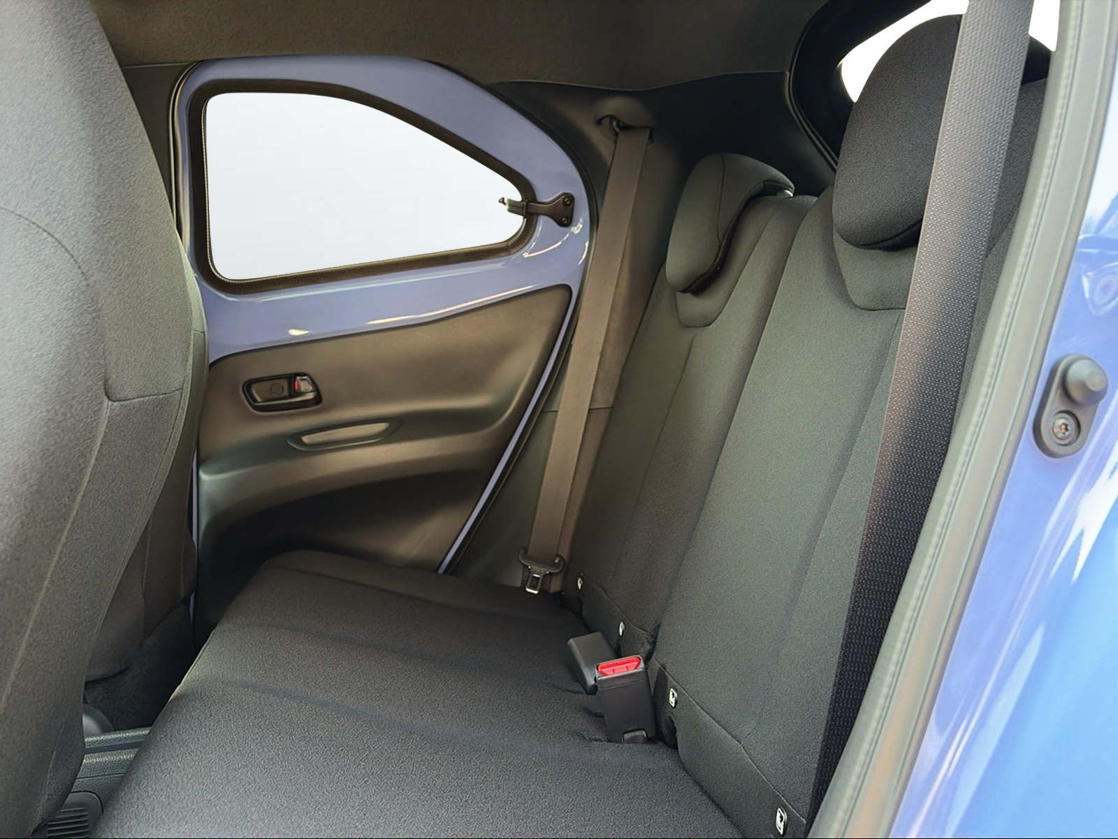TOYOTA Aygo X 1.5 Trend e-CVT - 11