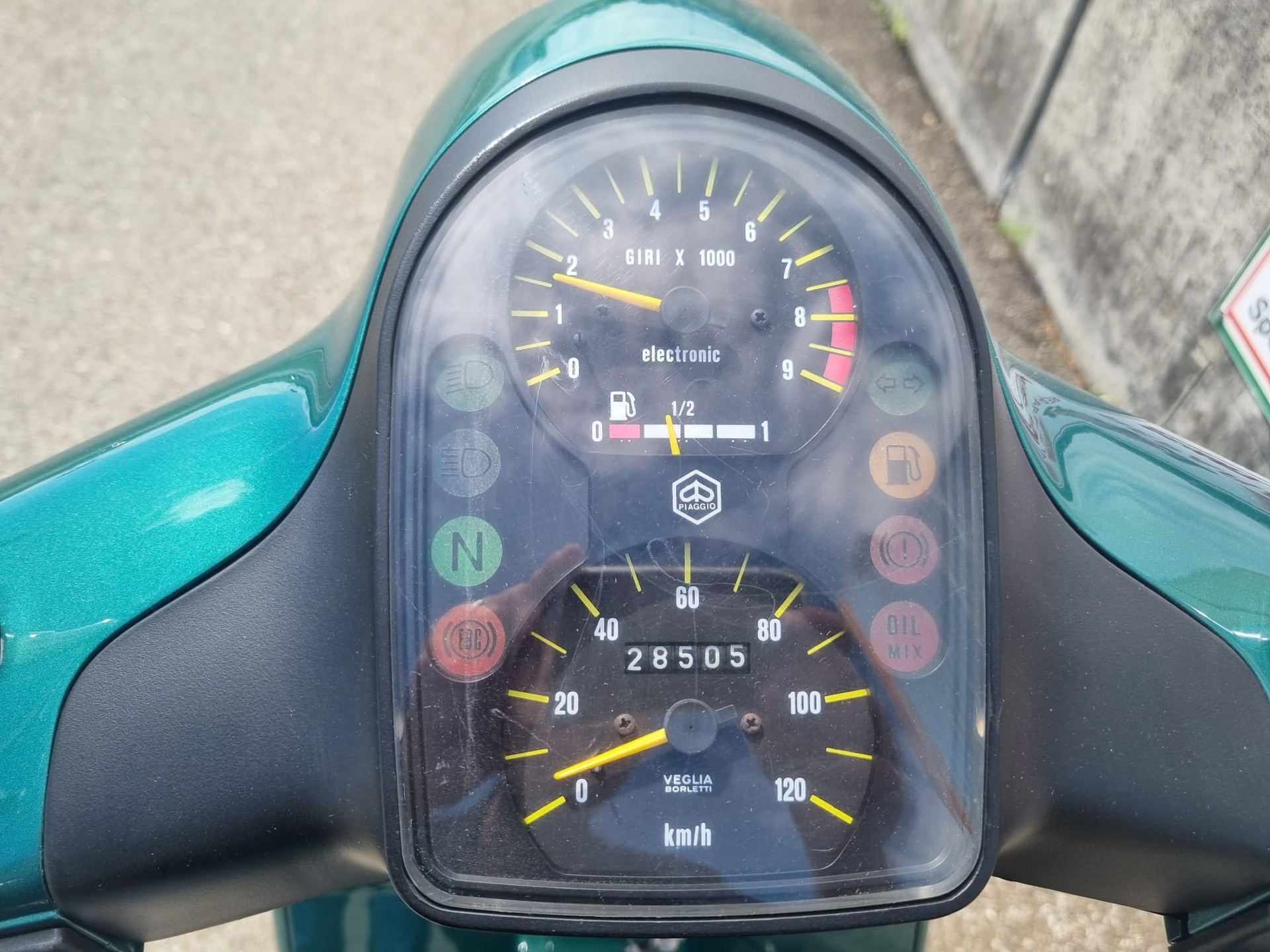 PIAGGIO Vespa Cosa 2 125 EBS Vétéran (restaurée) - 8