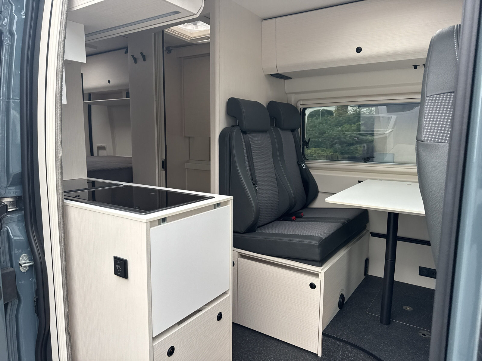 TOURNE MOBIL 6.0 - 180 PS SELECT / Heavy / Automat - 8