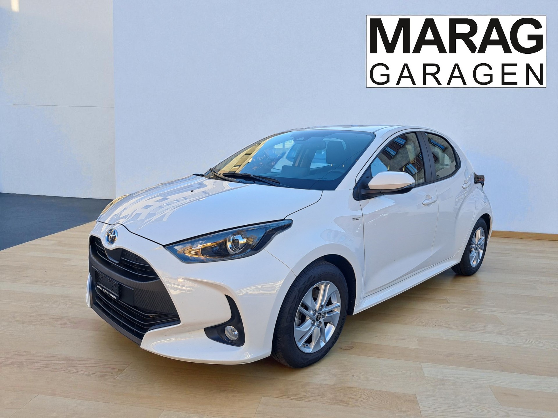 TOYOTA Yaris 1.5 Trend e-CVT - 2