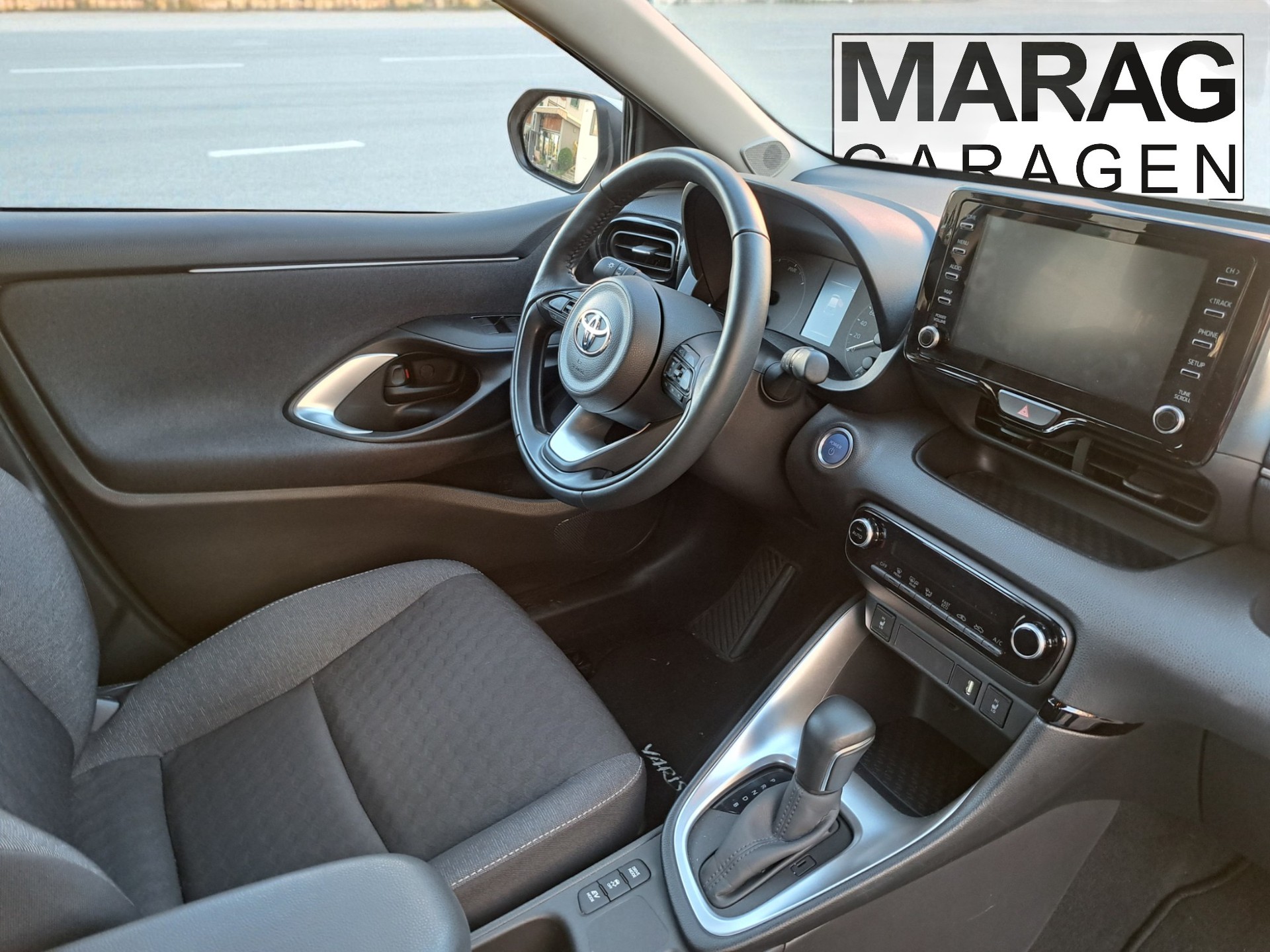 TOYOTA Yaris 1.5 Trend e-CVT - 5