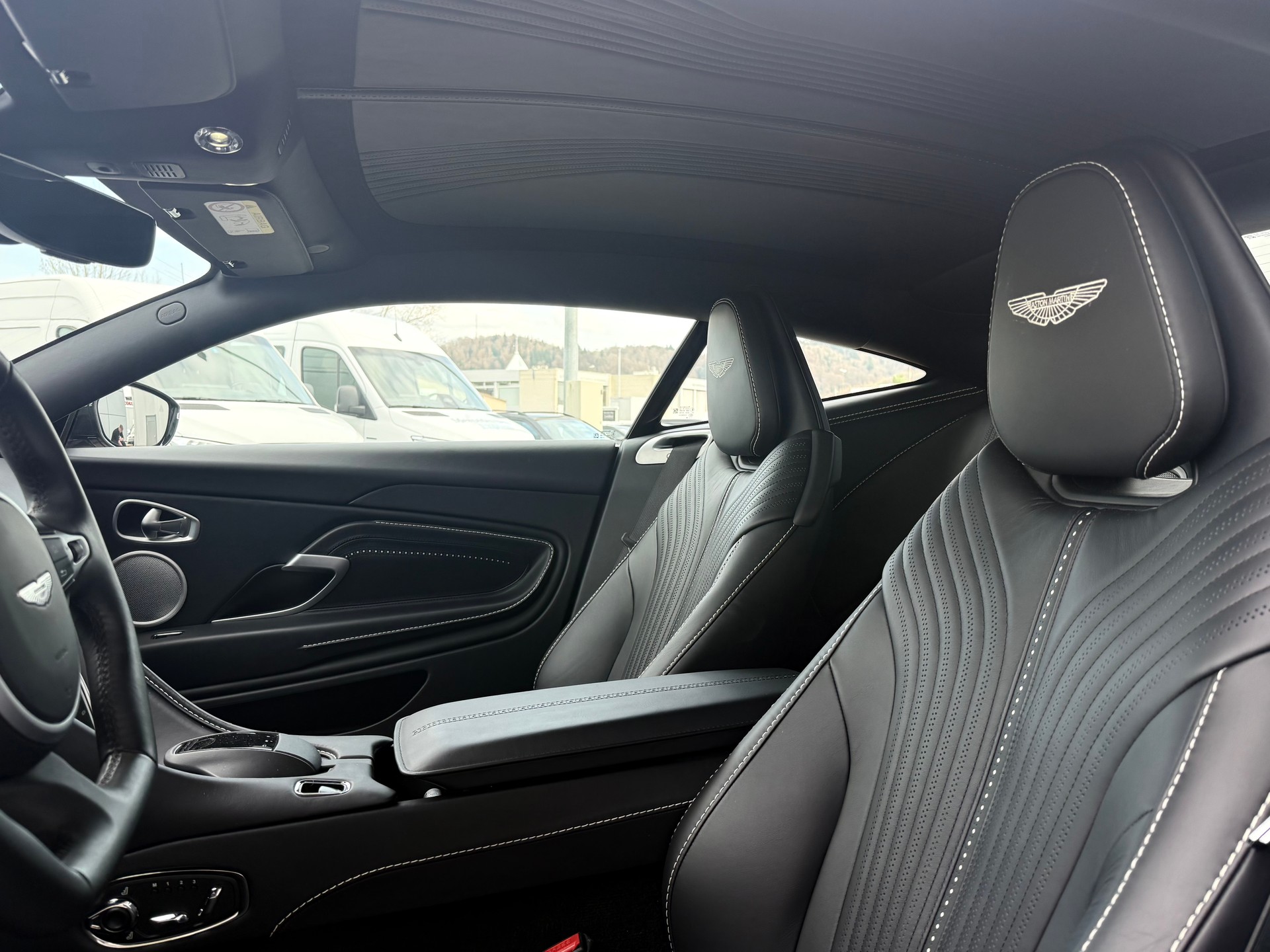 ASTON MARTIN DB11 Coupé 4.0 V8 Bi-Turbo - 5