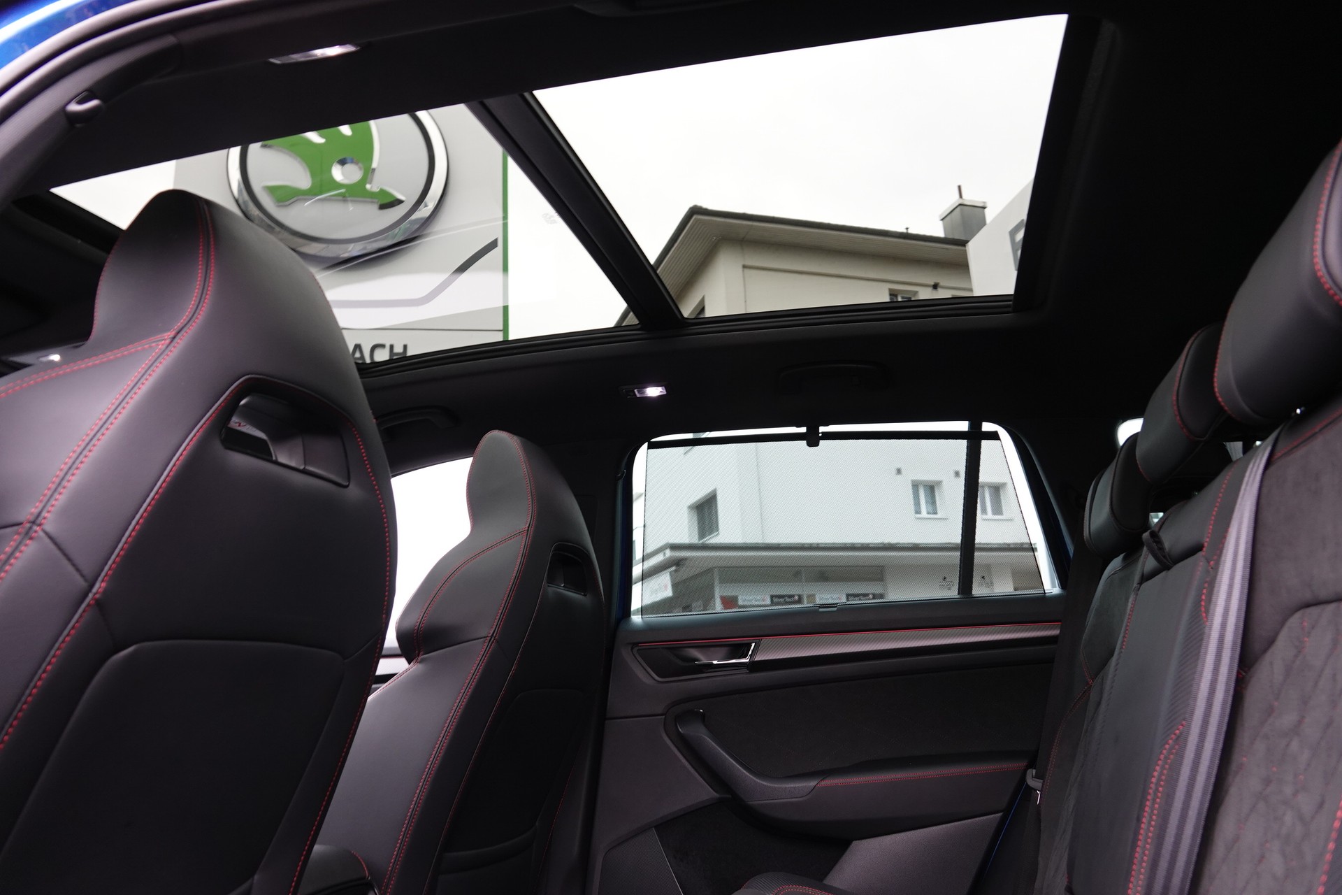 SKODA Kodiaq 2.0 TSI 4x4 RS - 17