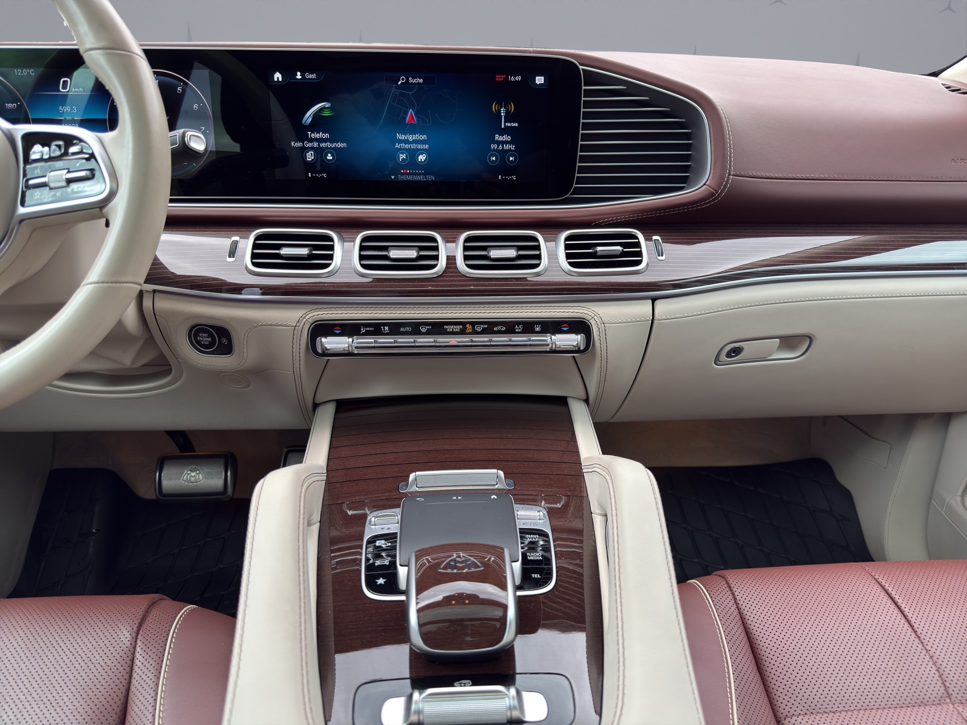 MERCEDES-BENZ GLS 600 4matic+ Maybach - 14