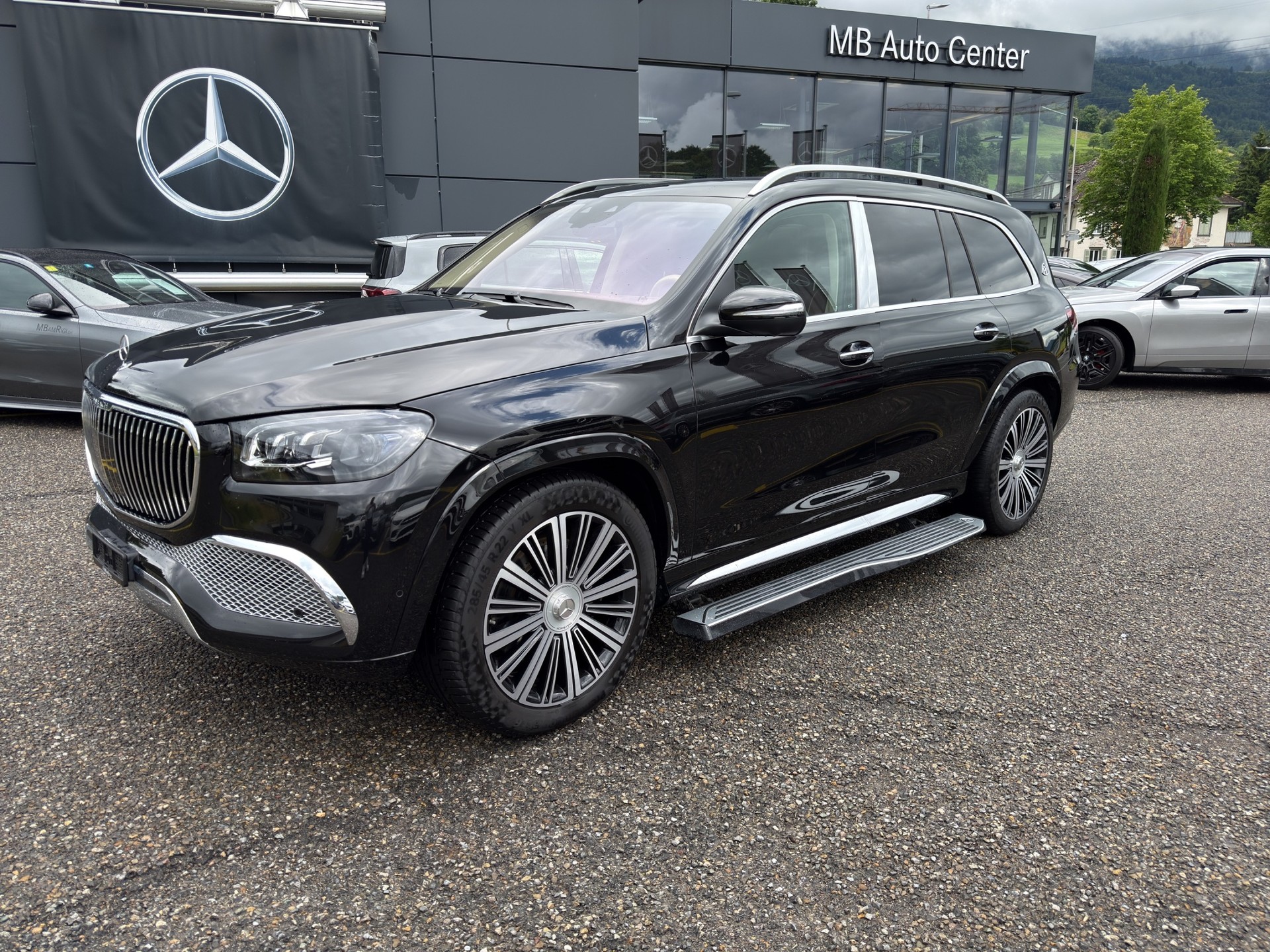 MERCEDES-BENZ GLS 600 4matic+ Maybach - 24