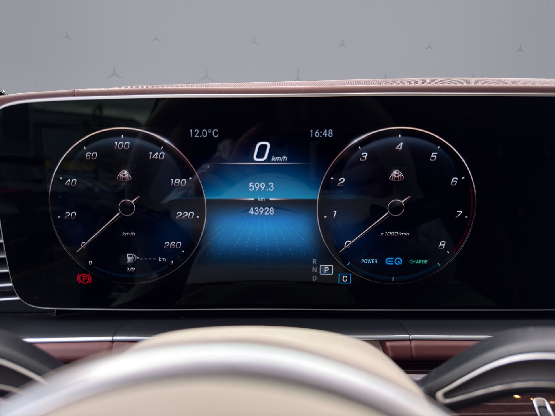 MERCEDES-BENZ GLS 600 4matic+ Maybach - 11
