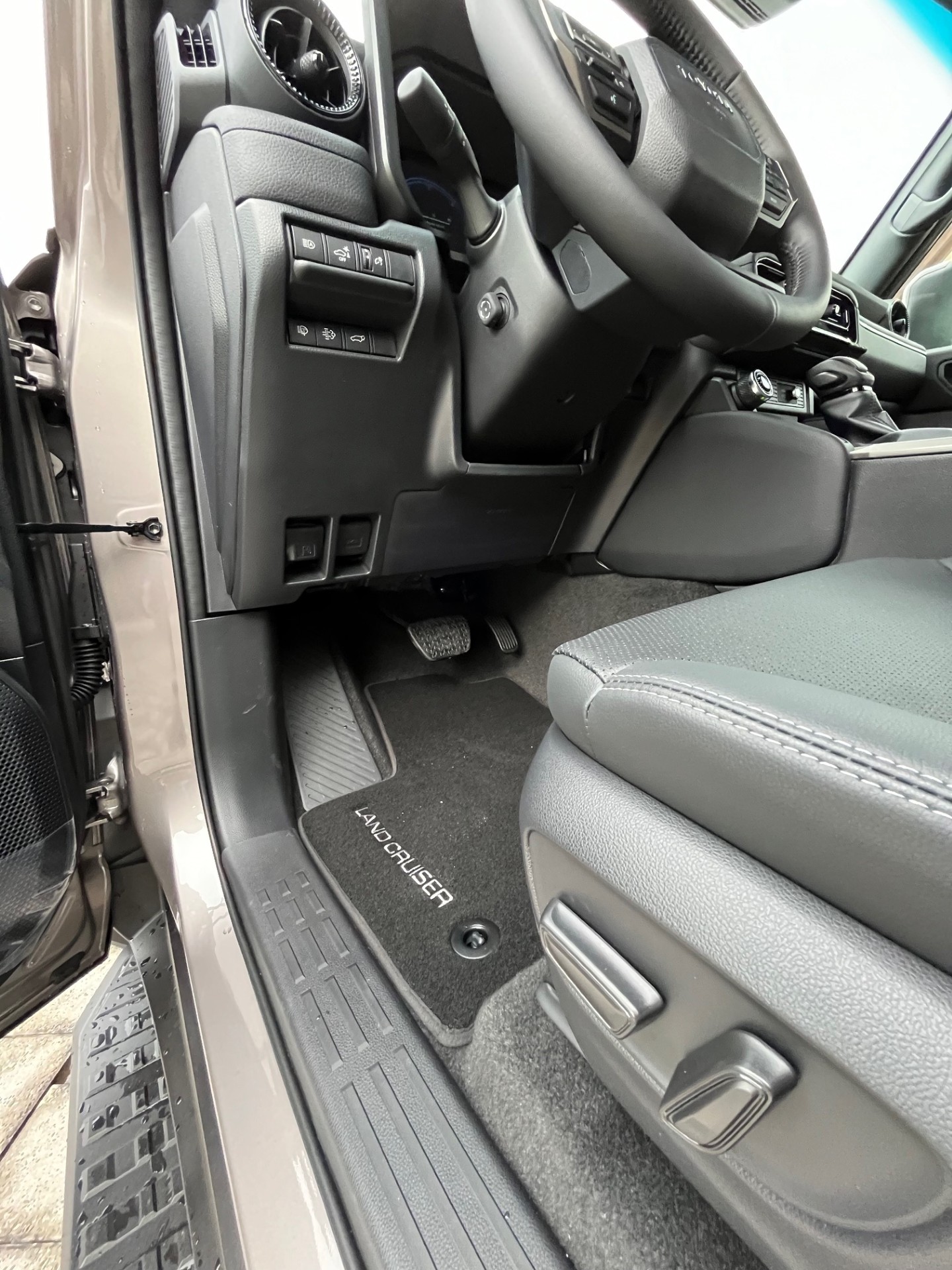 TOYOTA Land Cruiser 2.8TD Style - 14