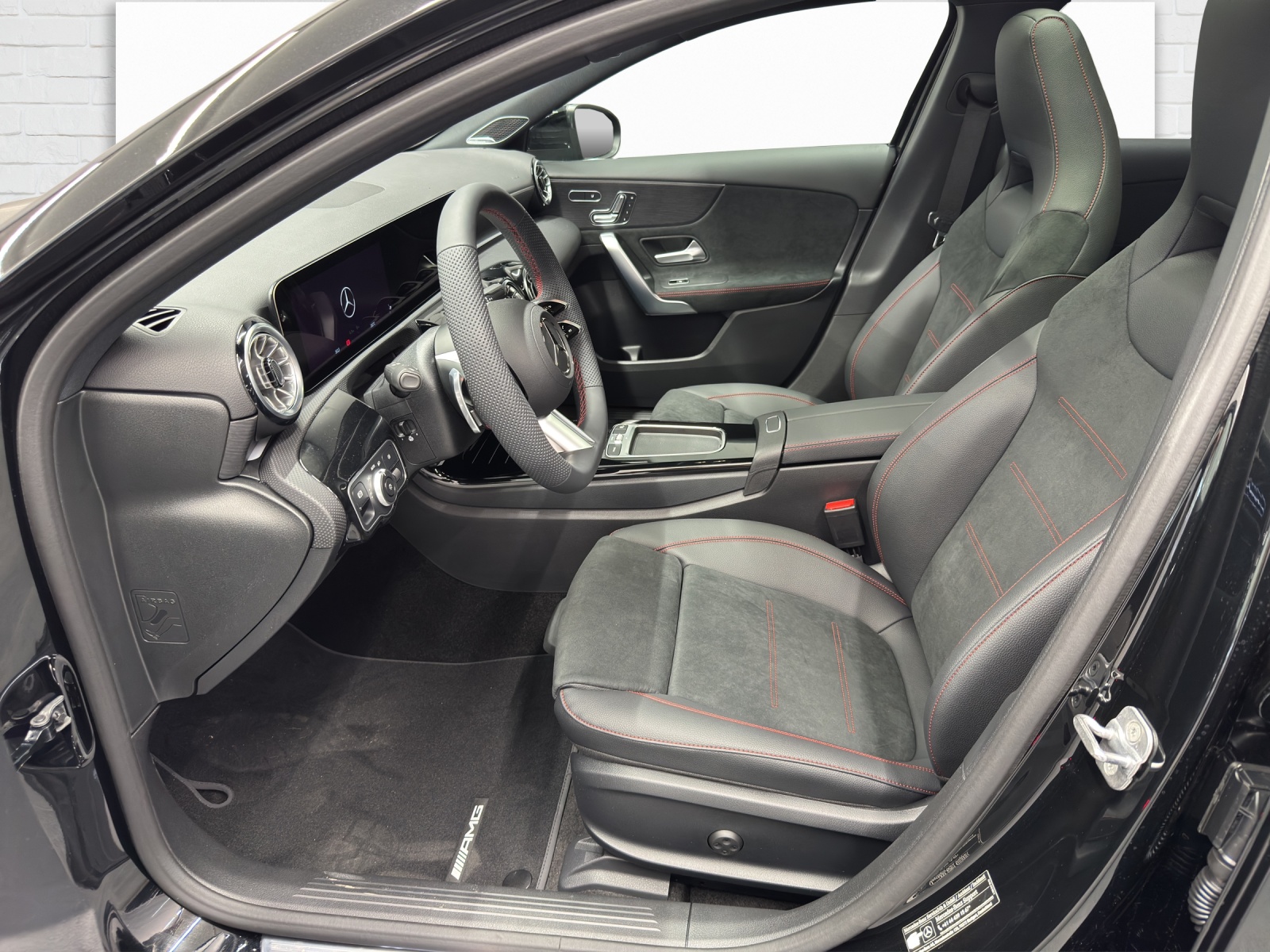 MERCEDES-BENZ A 250 AMG Line 4Matic - 7