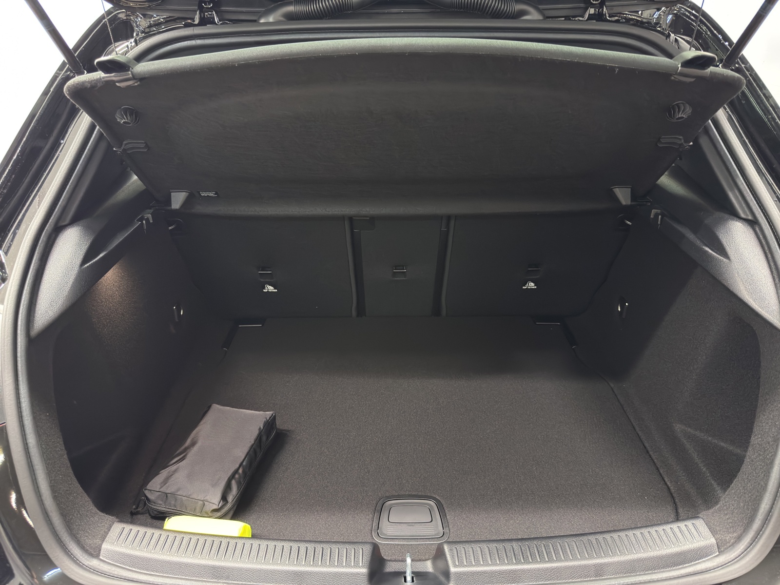 MERCEDES-BENZ A 250 AMG Line 4Matic - 11