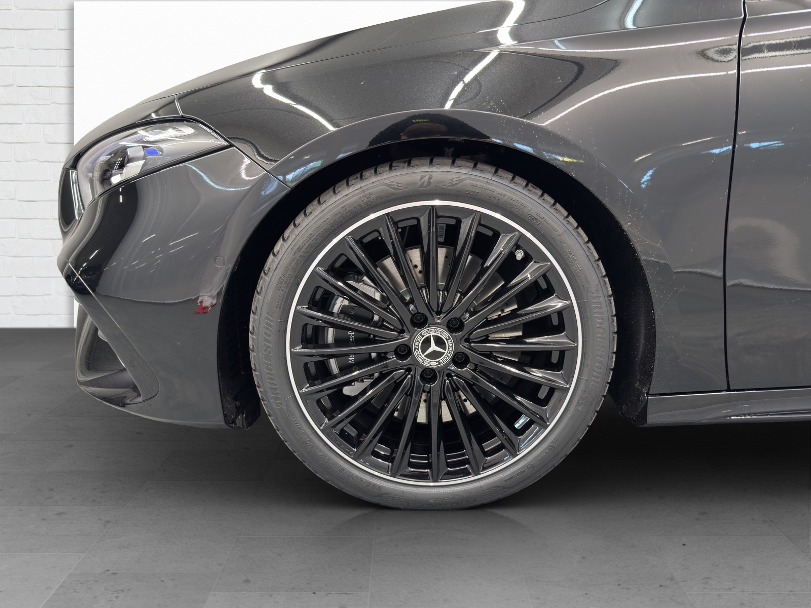 MERCEDES-BENZ A 250 AMG Line 4Matic - 6