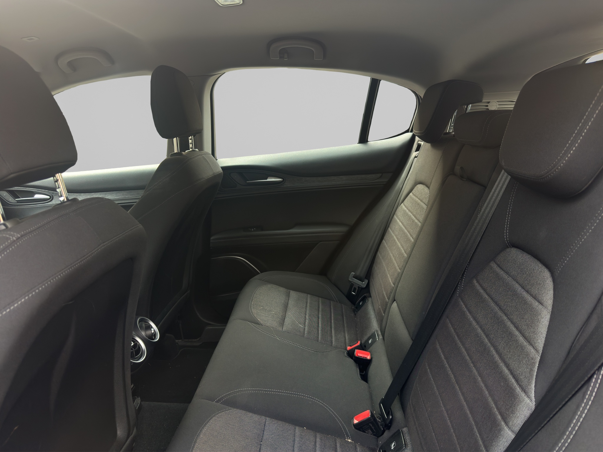 ALFA ROMEO STELVIO 11