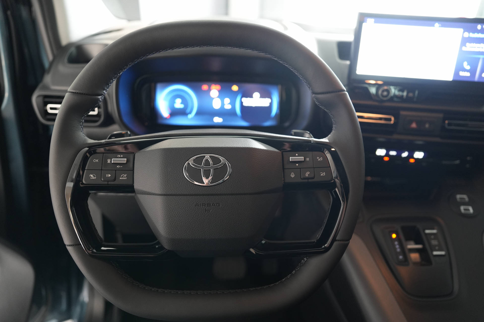 TOYOTA Proace City Verso L2 1.5 HDi 130 Style - 12