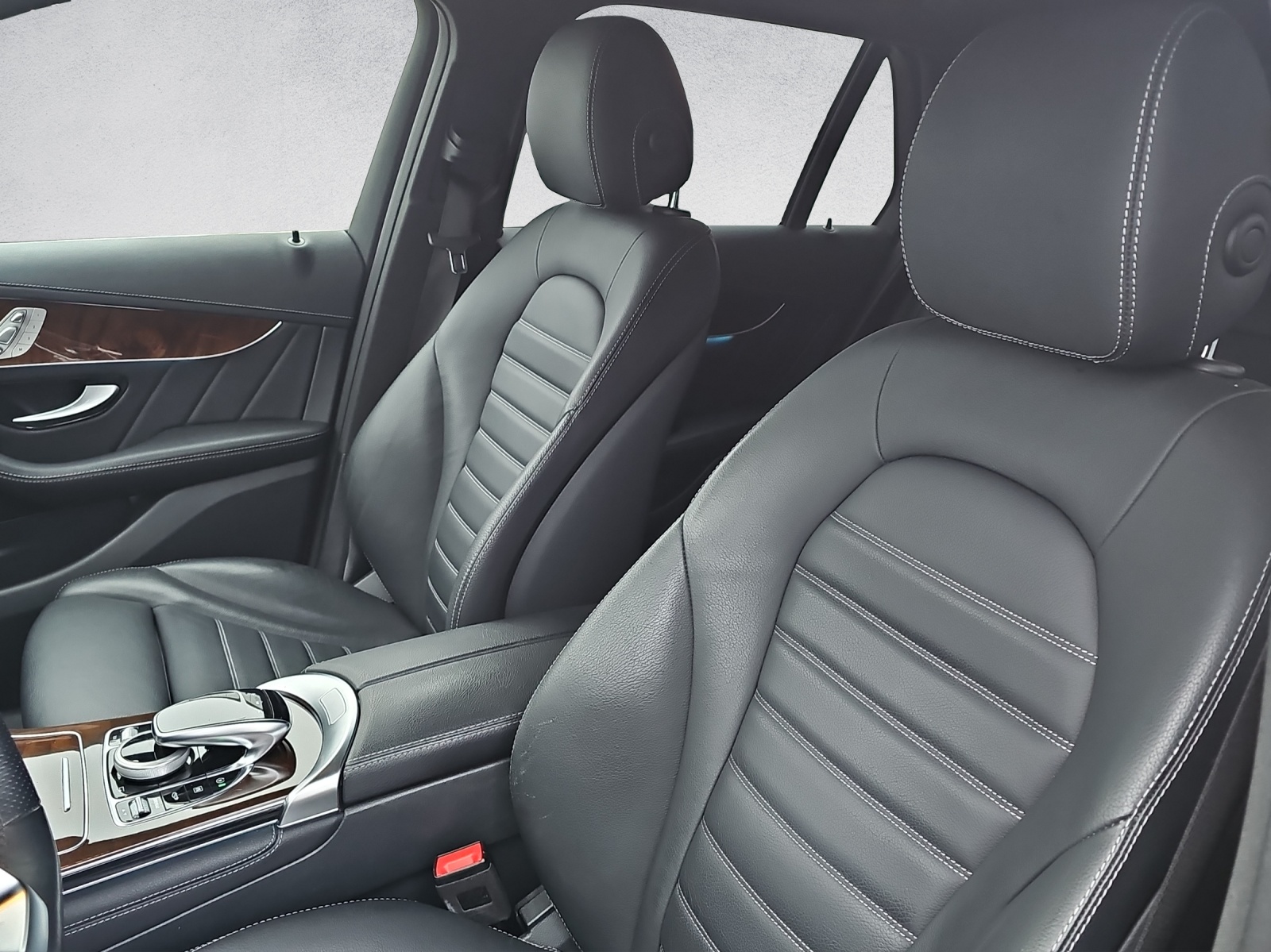 MERCEDES-BENZ GLC 250 d AMG Line 4Matic 9G-Tronic - 14