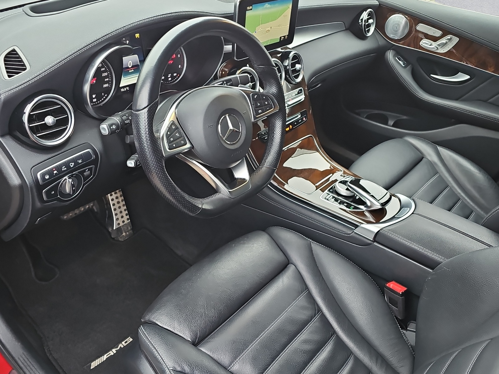 MERCEDES-BENZ GLC 250 d AMG Line 4Matic 9G-Tronic - 11