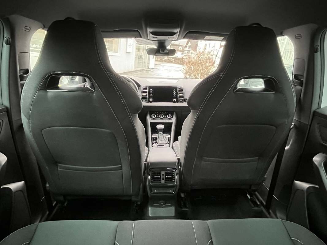 SKODA Karoq 2.0 TDI SportLine 4x4 DSG - 6