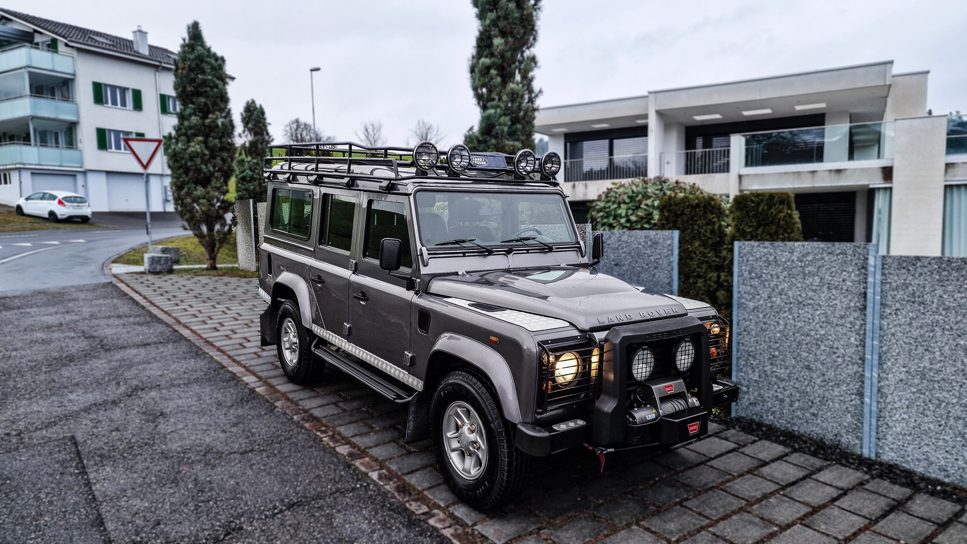 LAND ROVER Defender 110 SW 2.4Tdc - 8