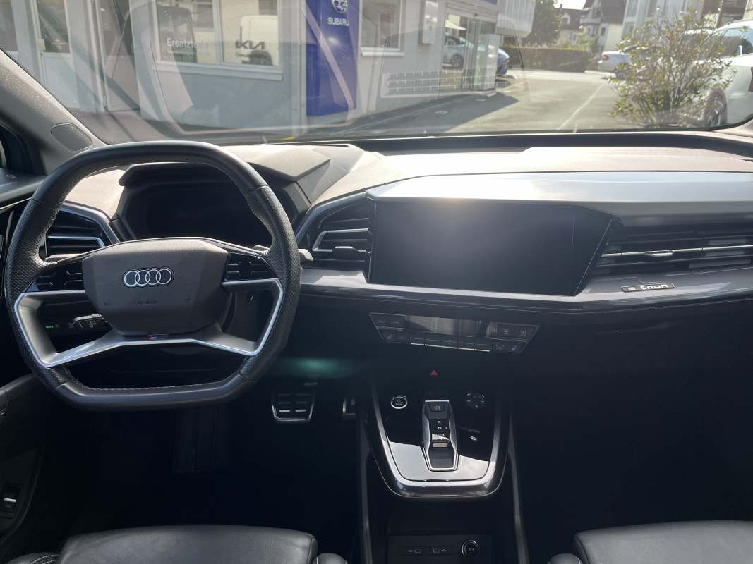 AUDI Q4 e-tron Sportback 50 quattro S-Line - 6