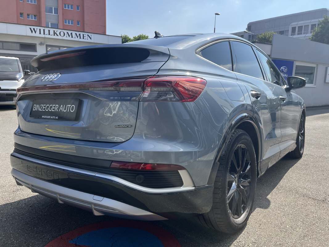 AUDI Q4 e-tron Sportback 50 quattro S-Line - 3