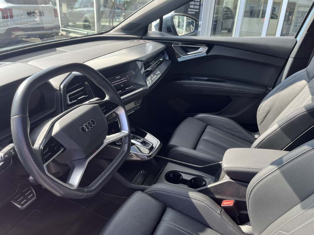 AUDI Q4 e-tron Sportback 50 quattro S-Line - 5