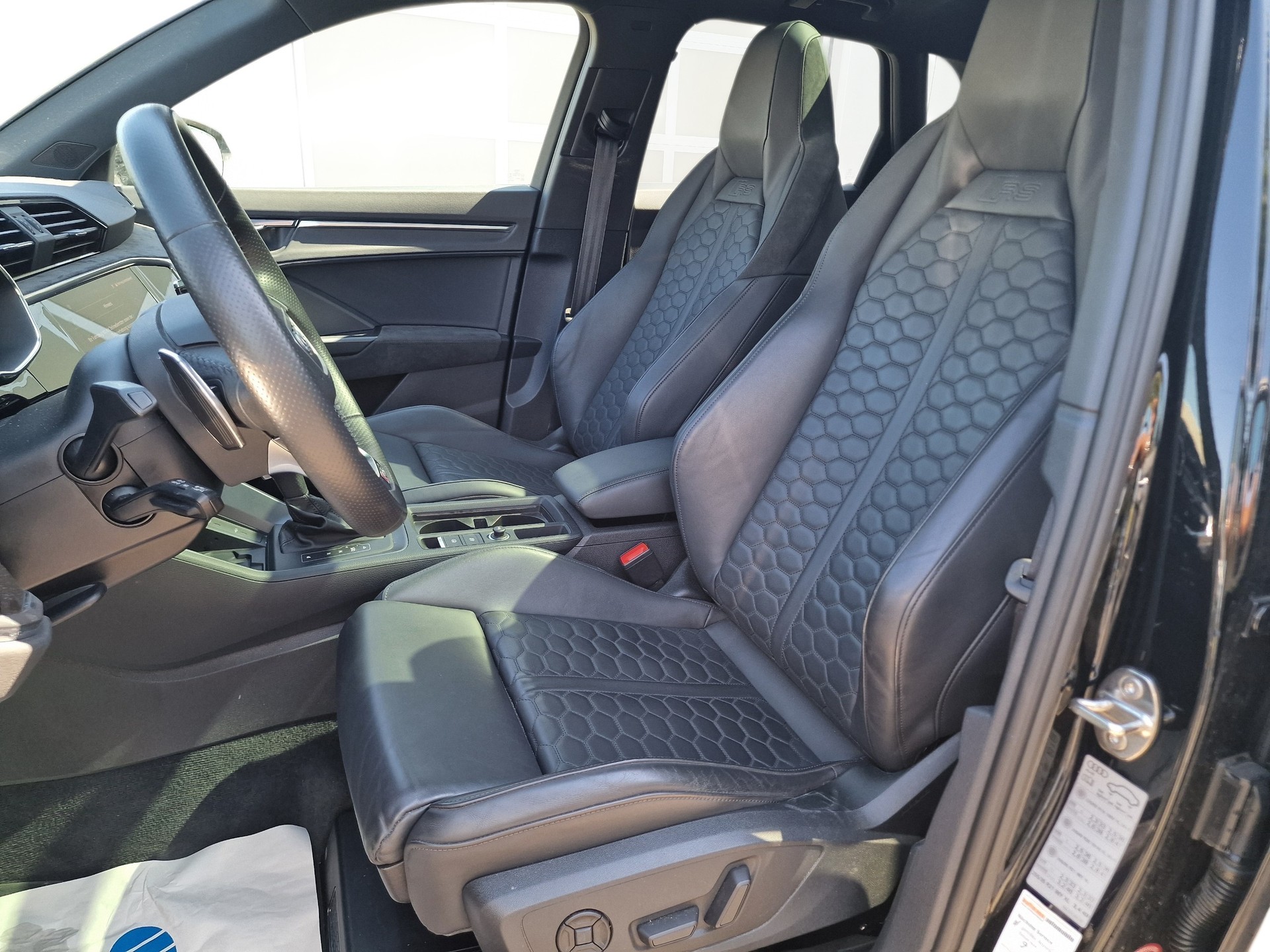 AUDI RS Q3 2.5 TFSI quattro S tronic RS Sportauspuff 24Mt Gara - 10