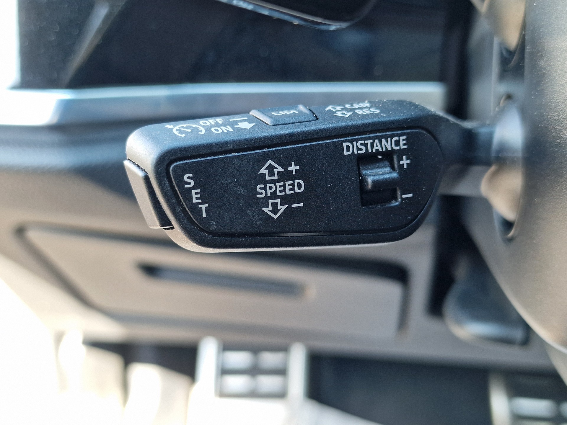 AUDI RS Q3 2.5 TFSI quattro S tronic RS Sportauspuff 24Mt Gara - 20