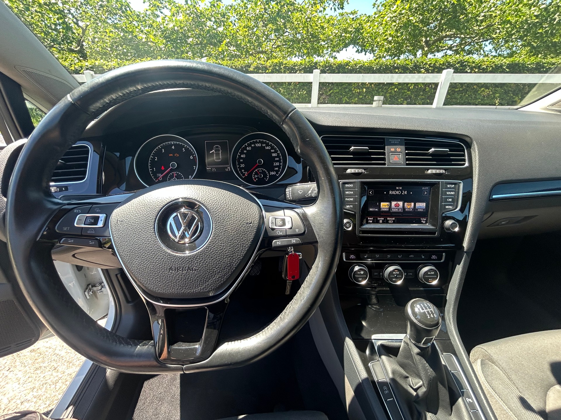 VW Golf 1.4 TSI Highline - 11