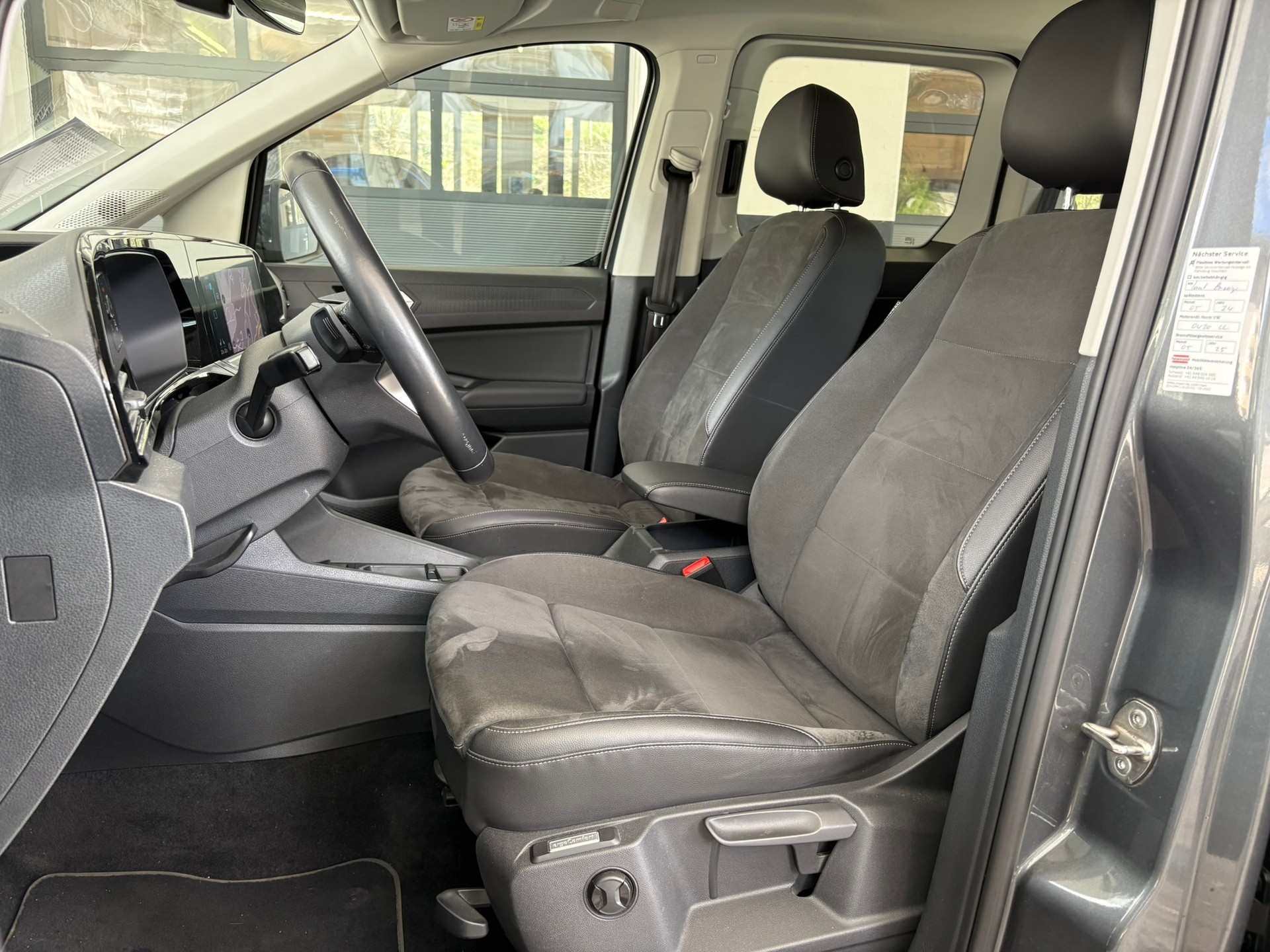 VW Caddy 2.0 TDI Style DSG - 8