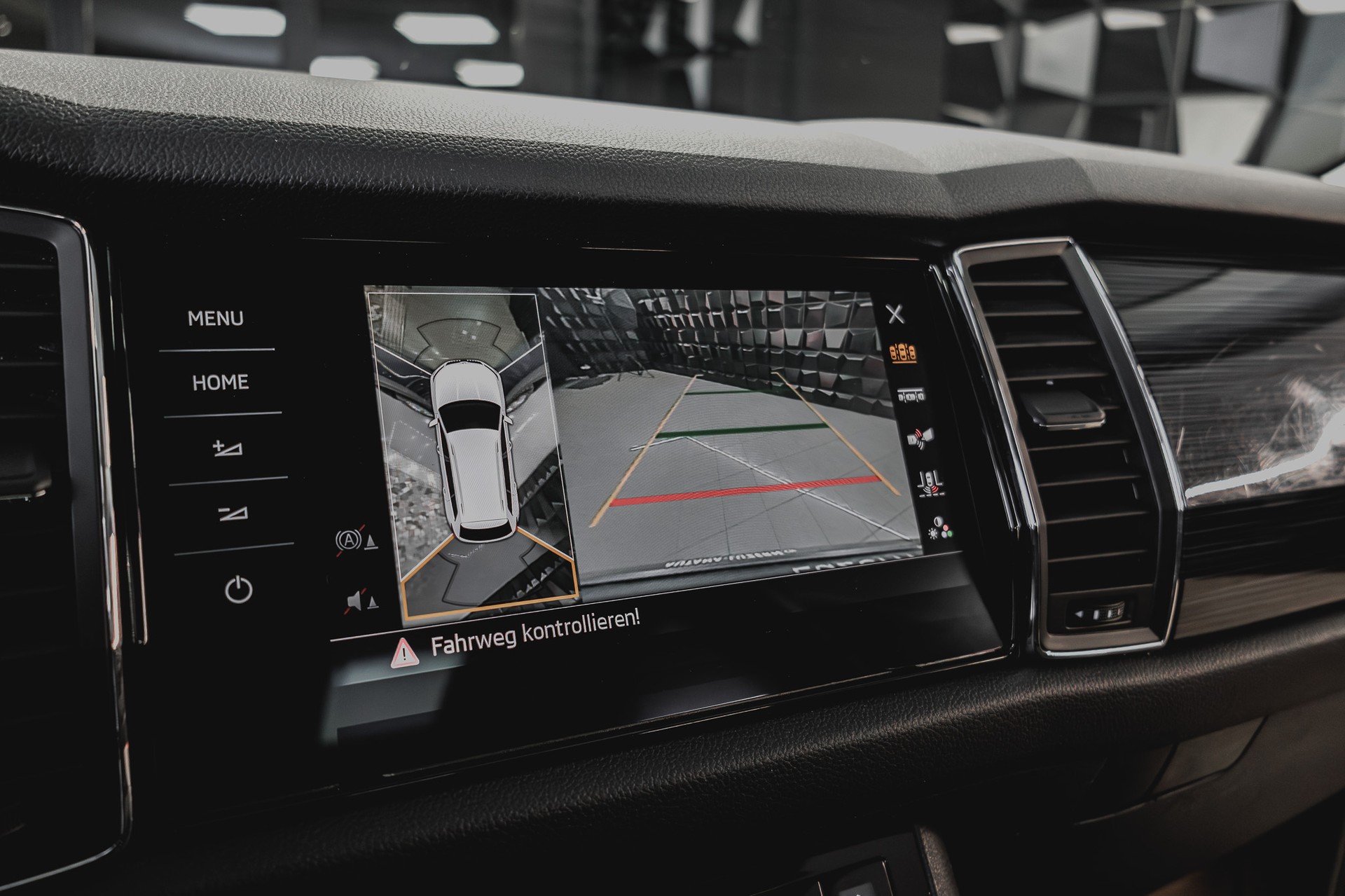 SKODA Kodiaq 2.0 TDI CR Style 4x4 DSG - 16