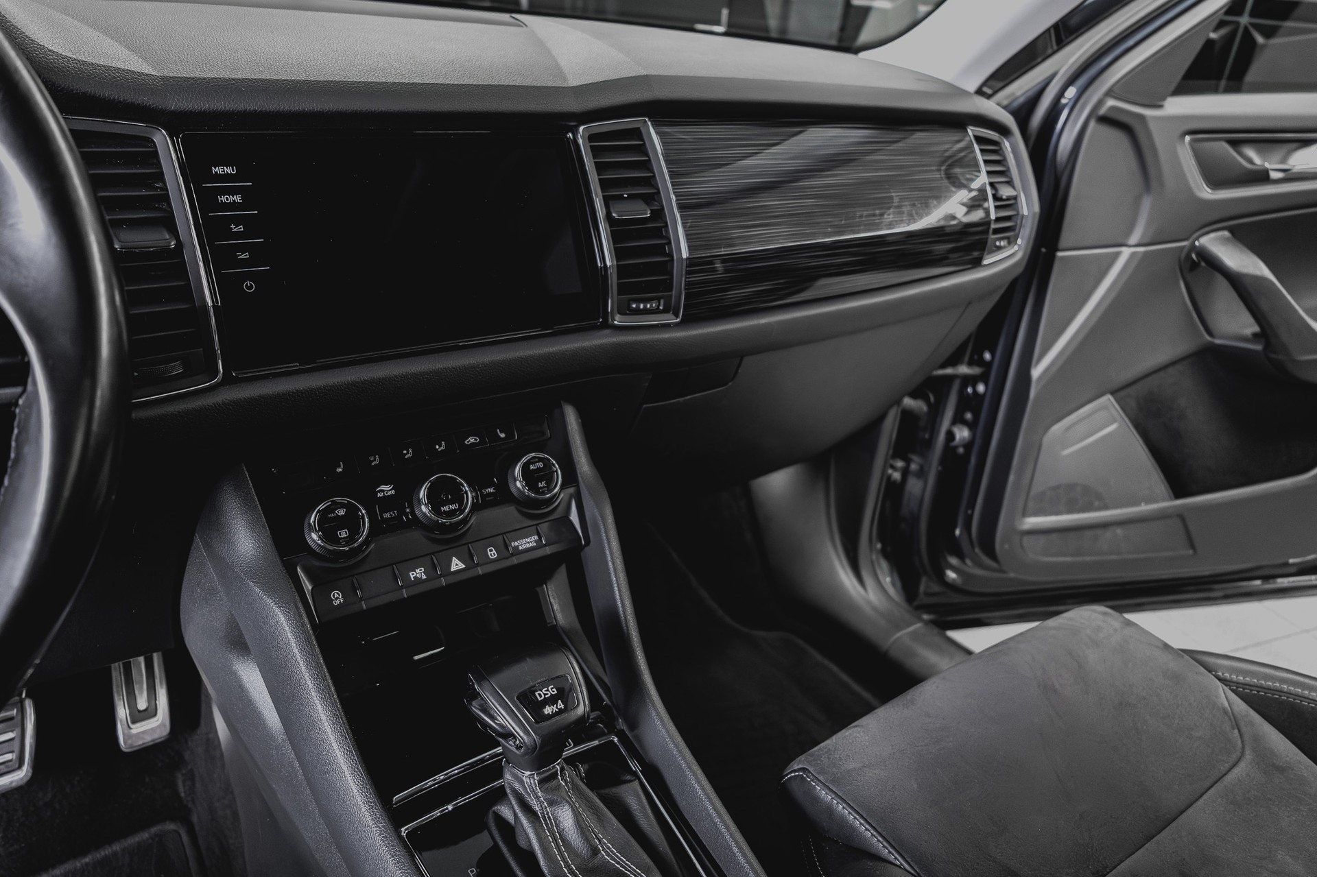 SKODA Kodiaq 2.0 TDI CR Style 4x4 DSG - 14